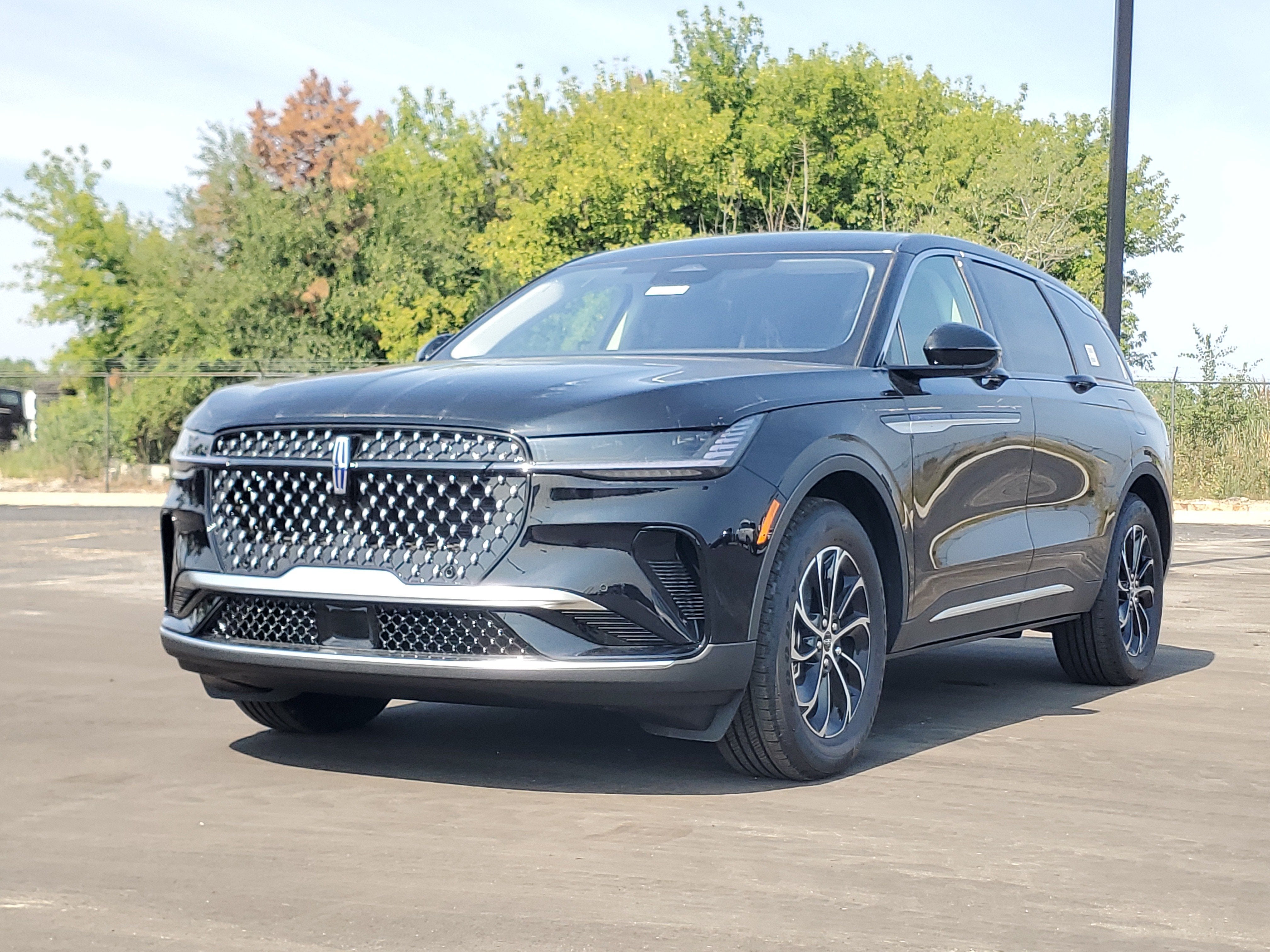 2026 Lincoln Nautilus Premiere Hybrid