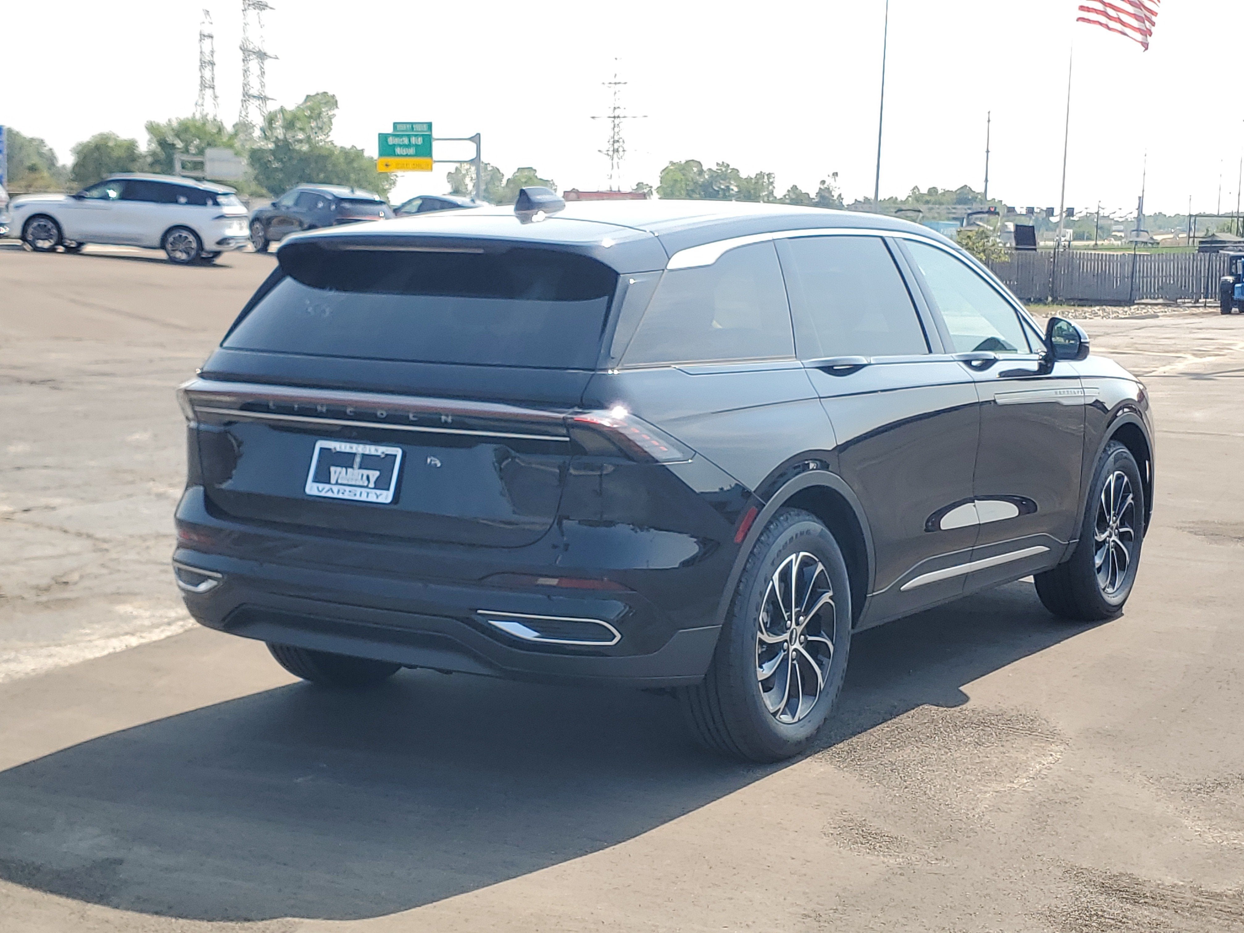 2026 Lincoln Nautilus Premiere Hybrid