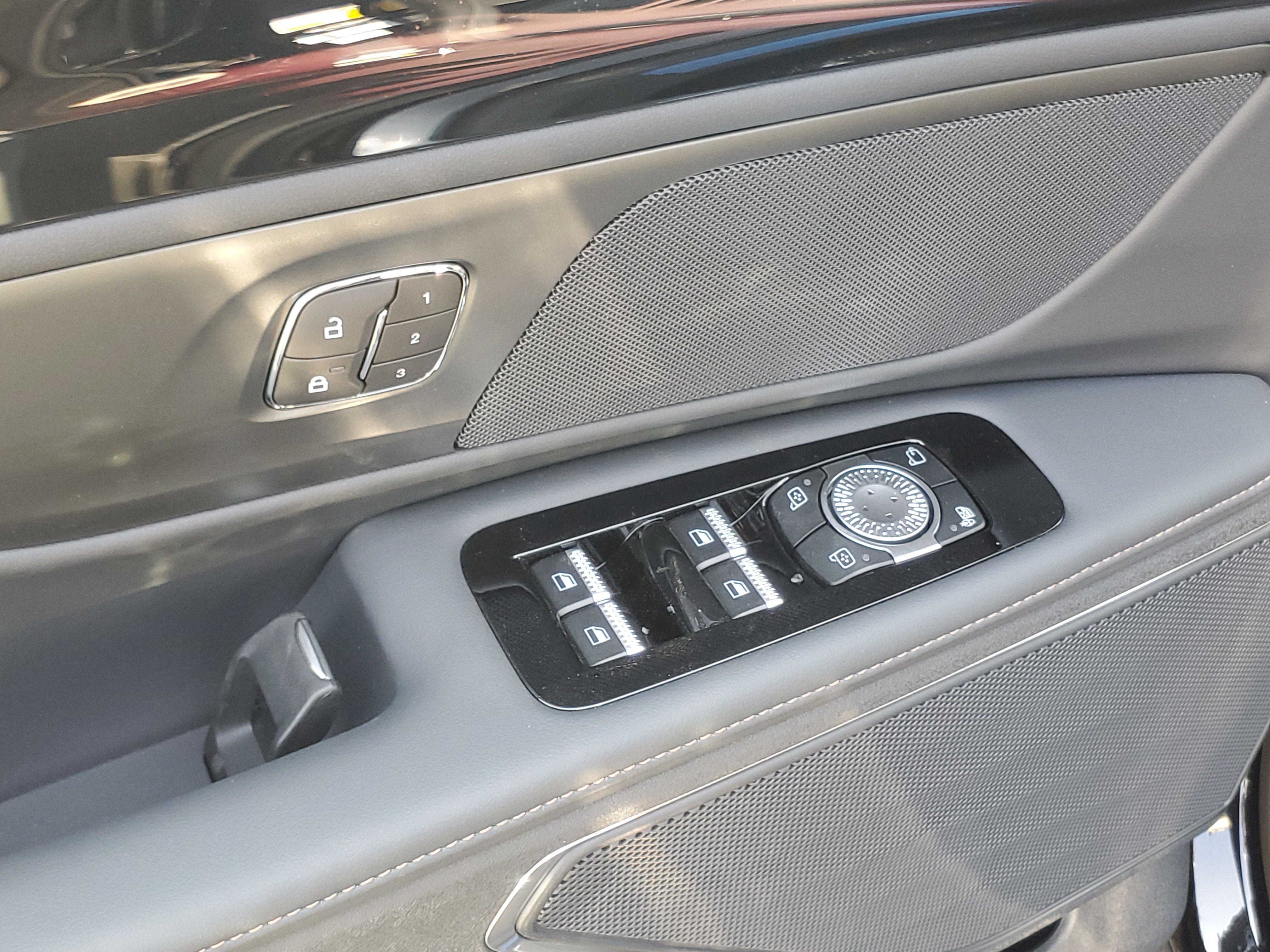 2026 Lincoln Nautilus Premiere Hybrid