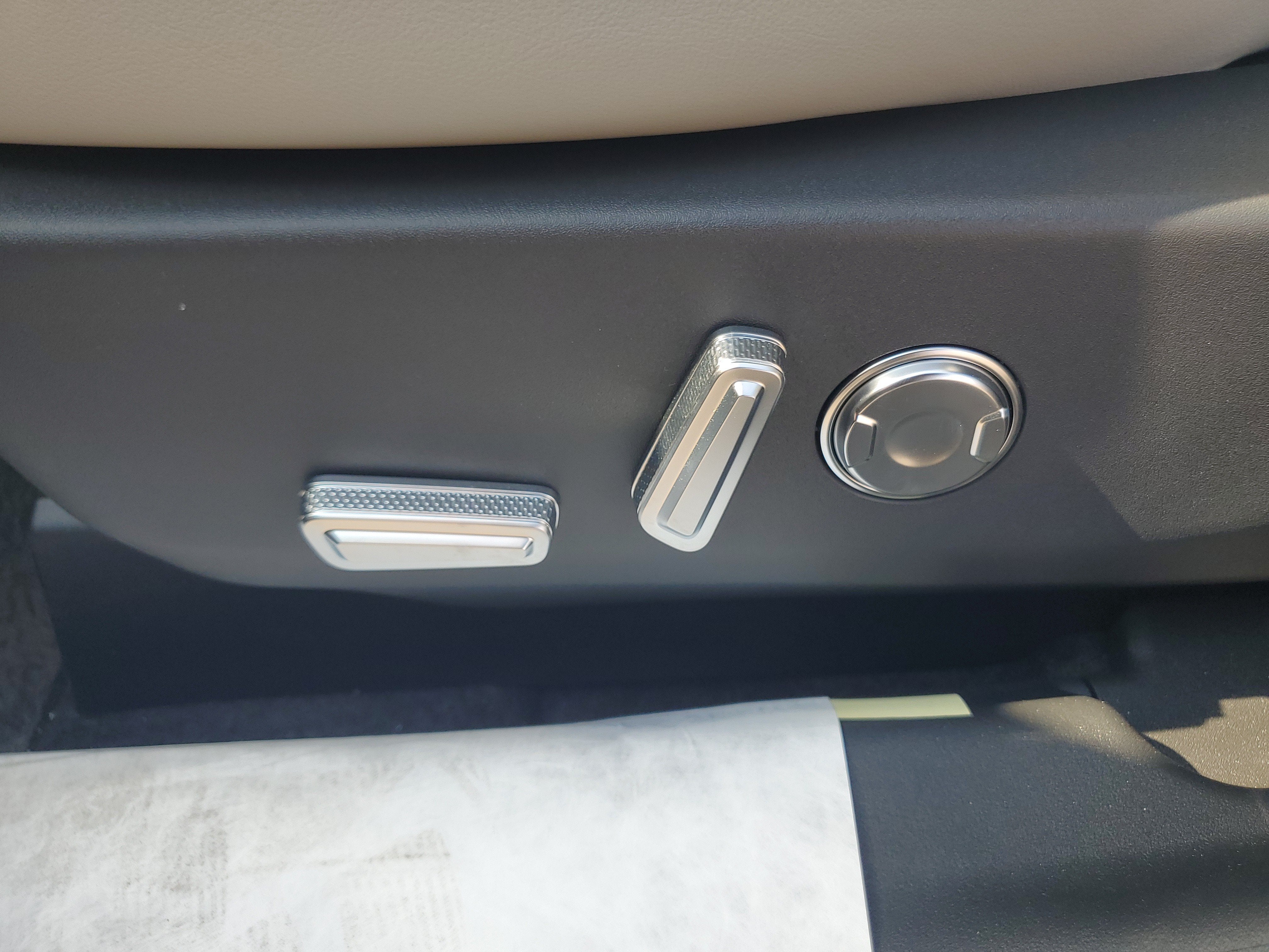 2026 Lincoln Nautilus Premiere Hybrid