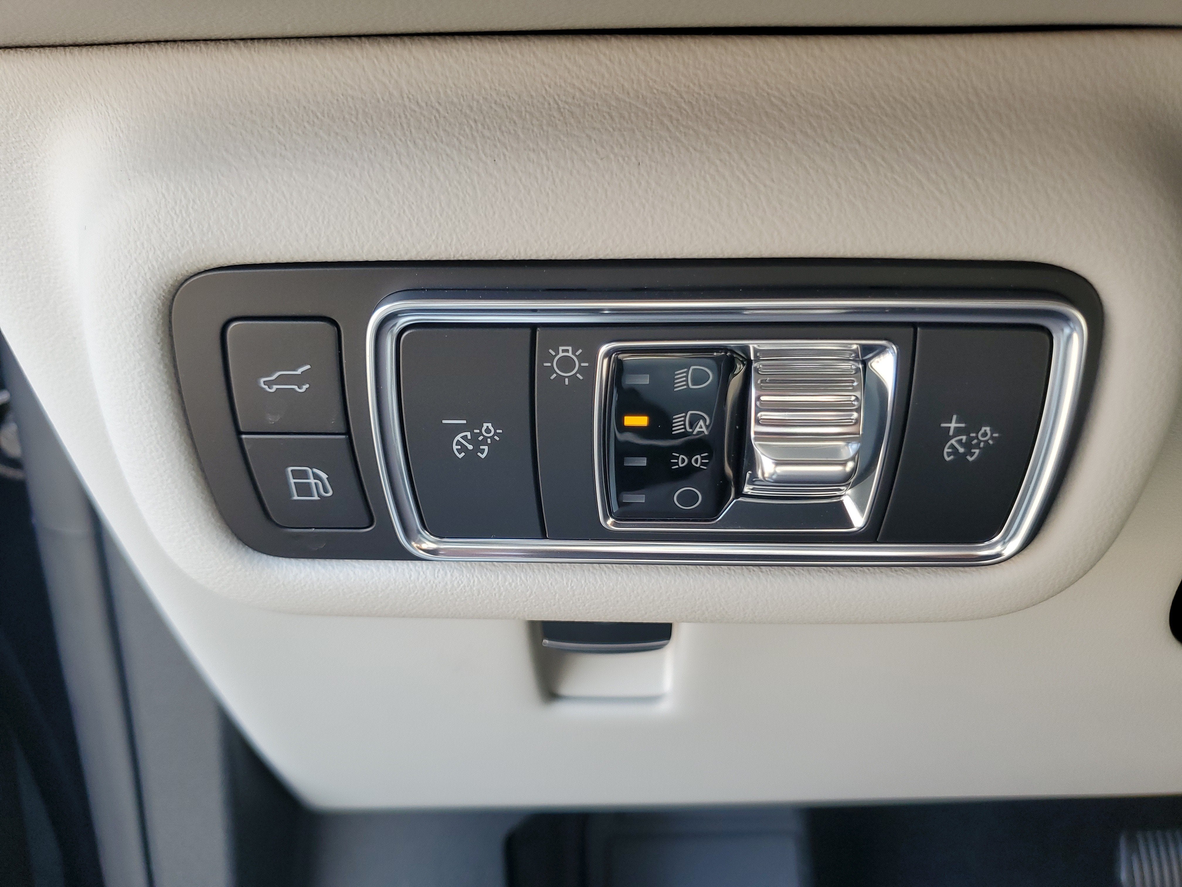 2026 Lincoln Nautilus Premiere Hybrid