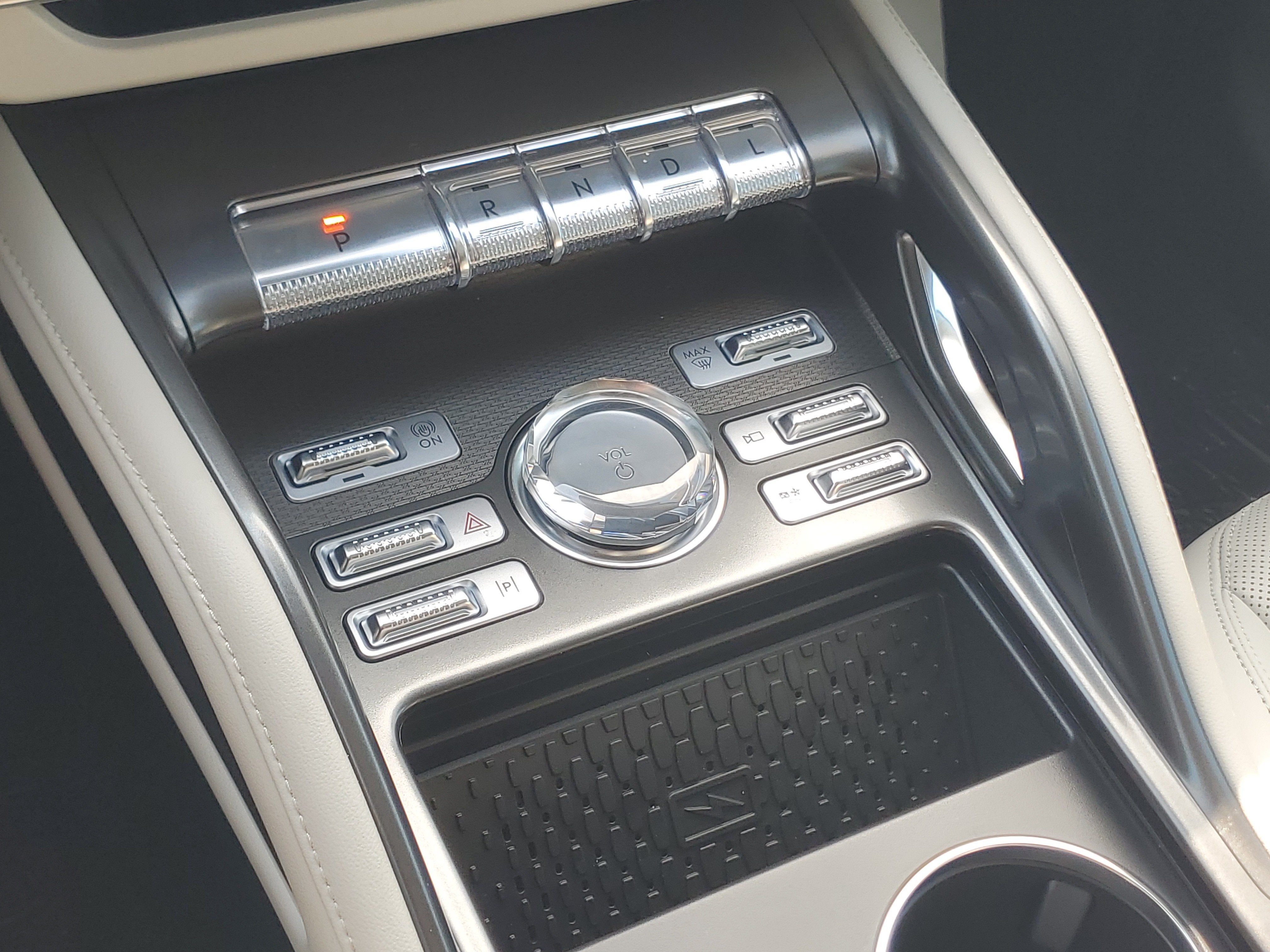 2026 Lincoln Nautilus Premiere Hybrid