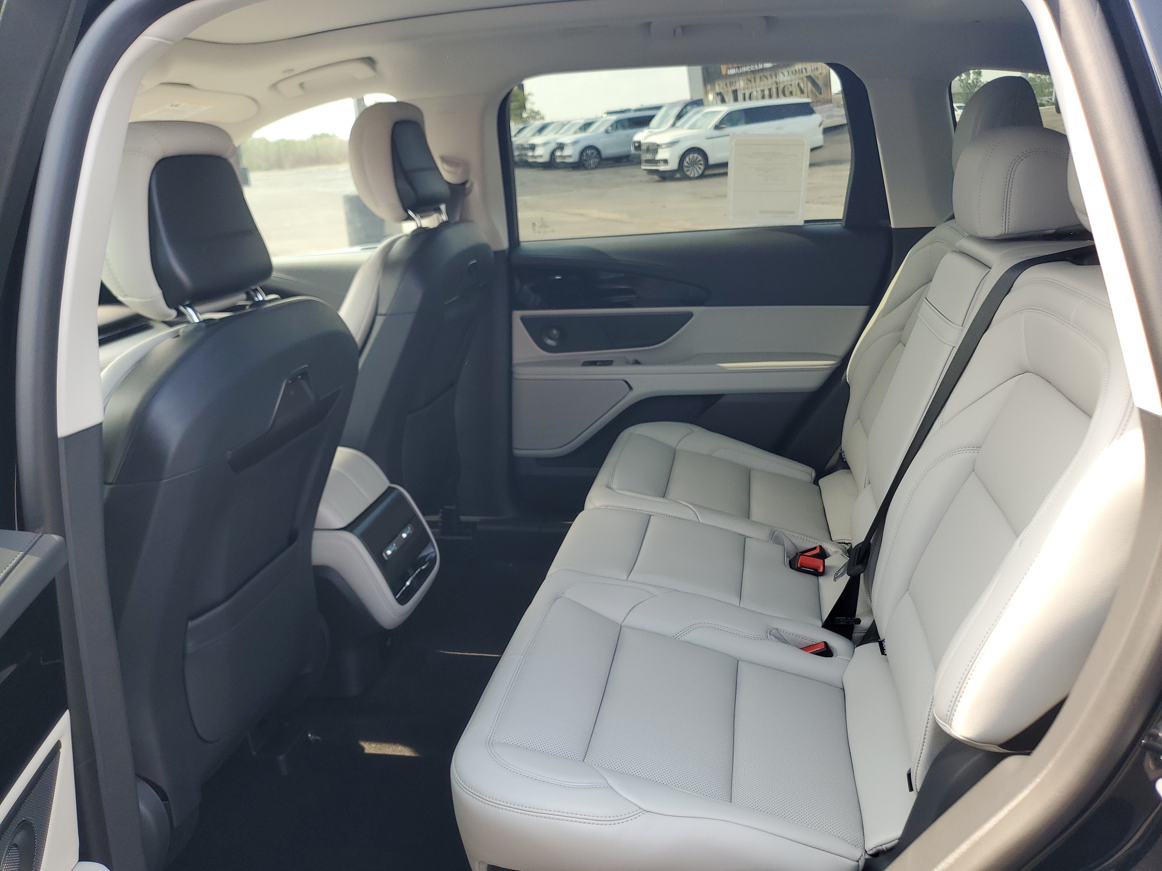 2026 Lincoln Nautilus Premiere Hybrid
