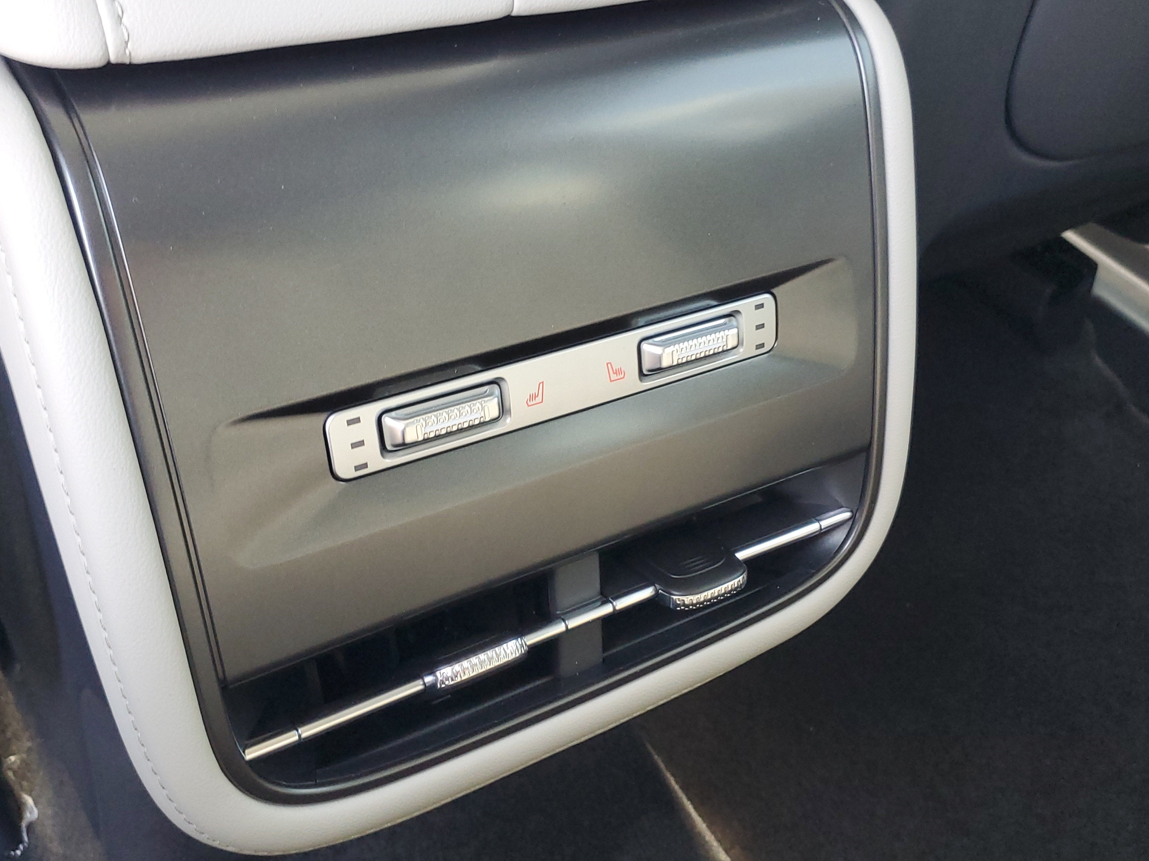 2026 Lincoln Nautilus Premiere Hybrid
