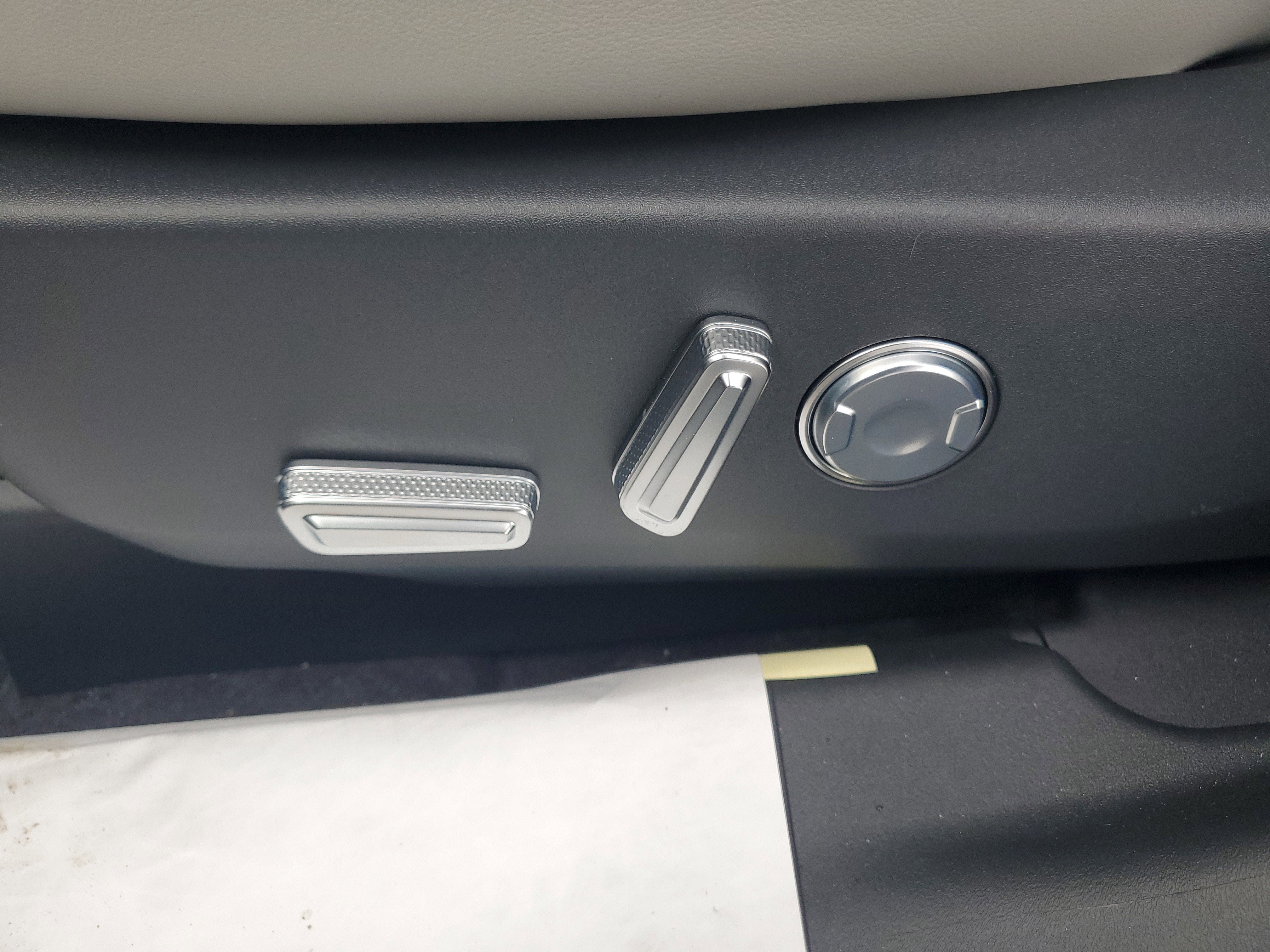 2026 Lincoln Nautilus Premiere Hybrid