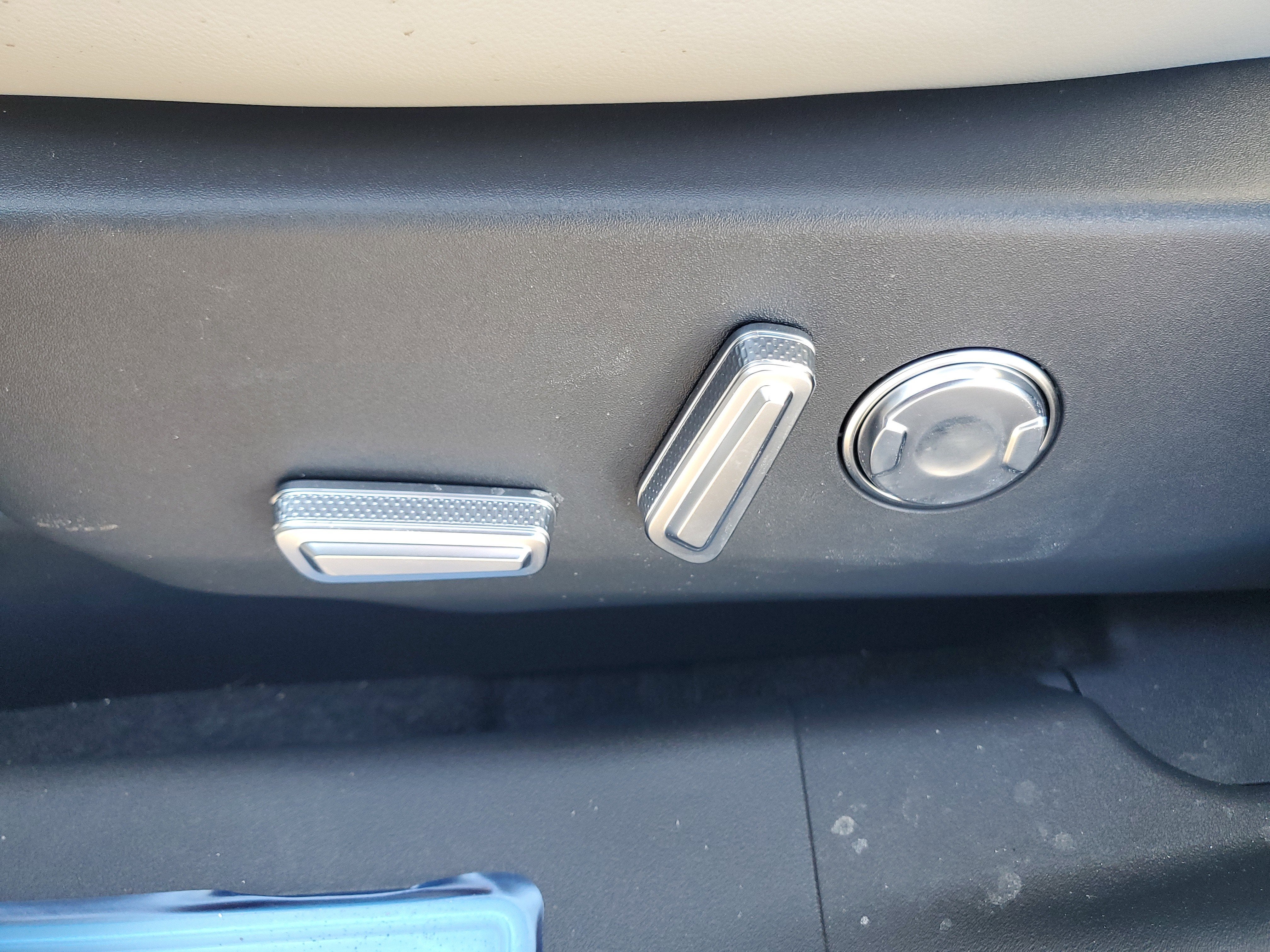 2026 Lincoln Nautilus Premiere Hybrid