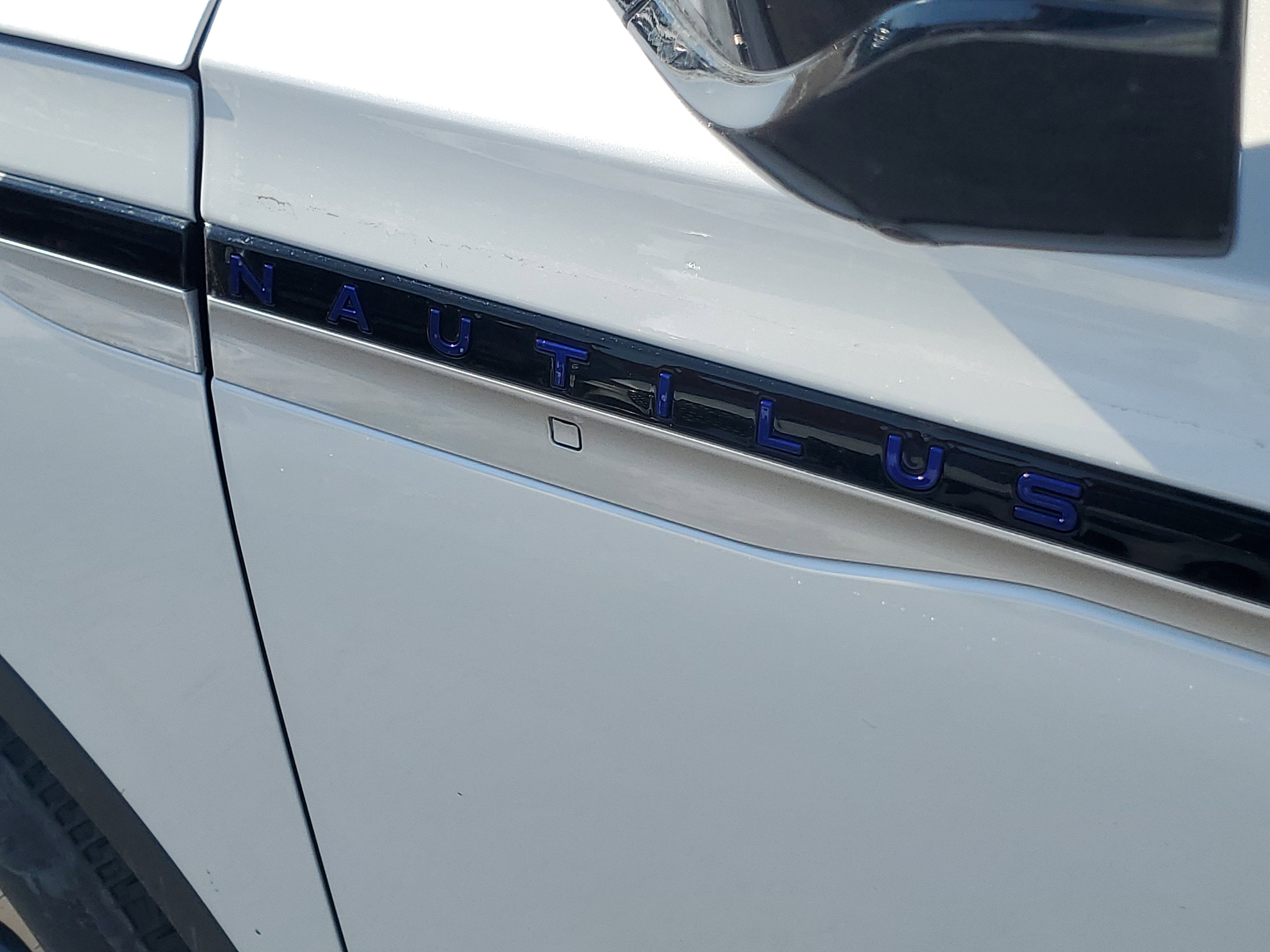 2026 Lincoln Nautilus Premiere Hybrid