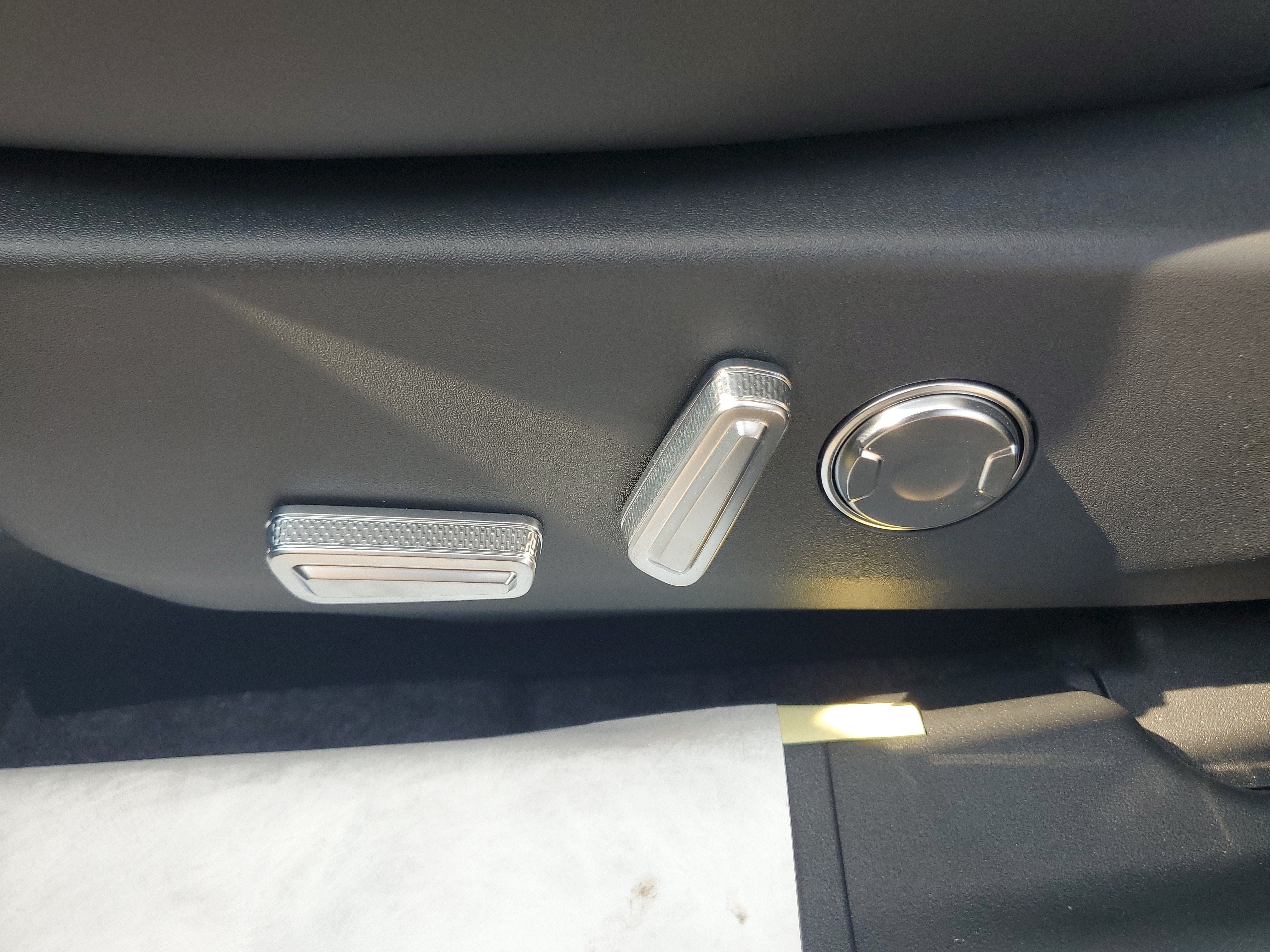 2026 Lincoln Nautilus Premiere Hybrid