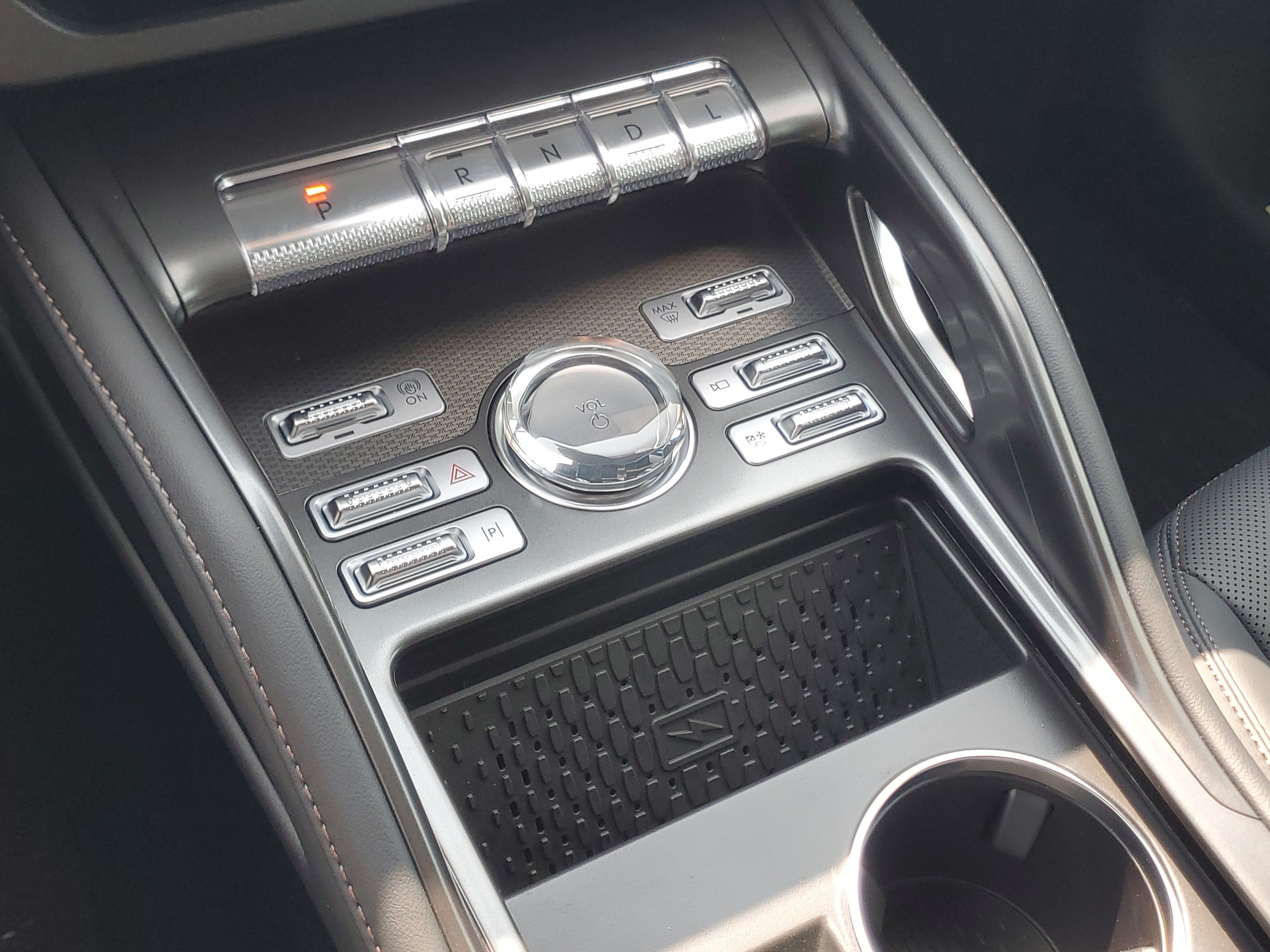 2026 Lincoln Nautilus Premiere Hybrid