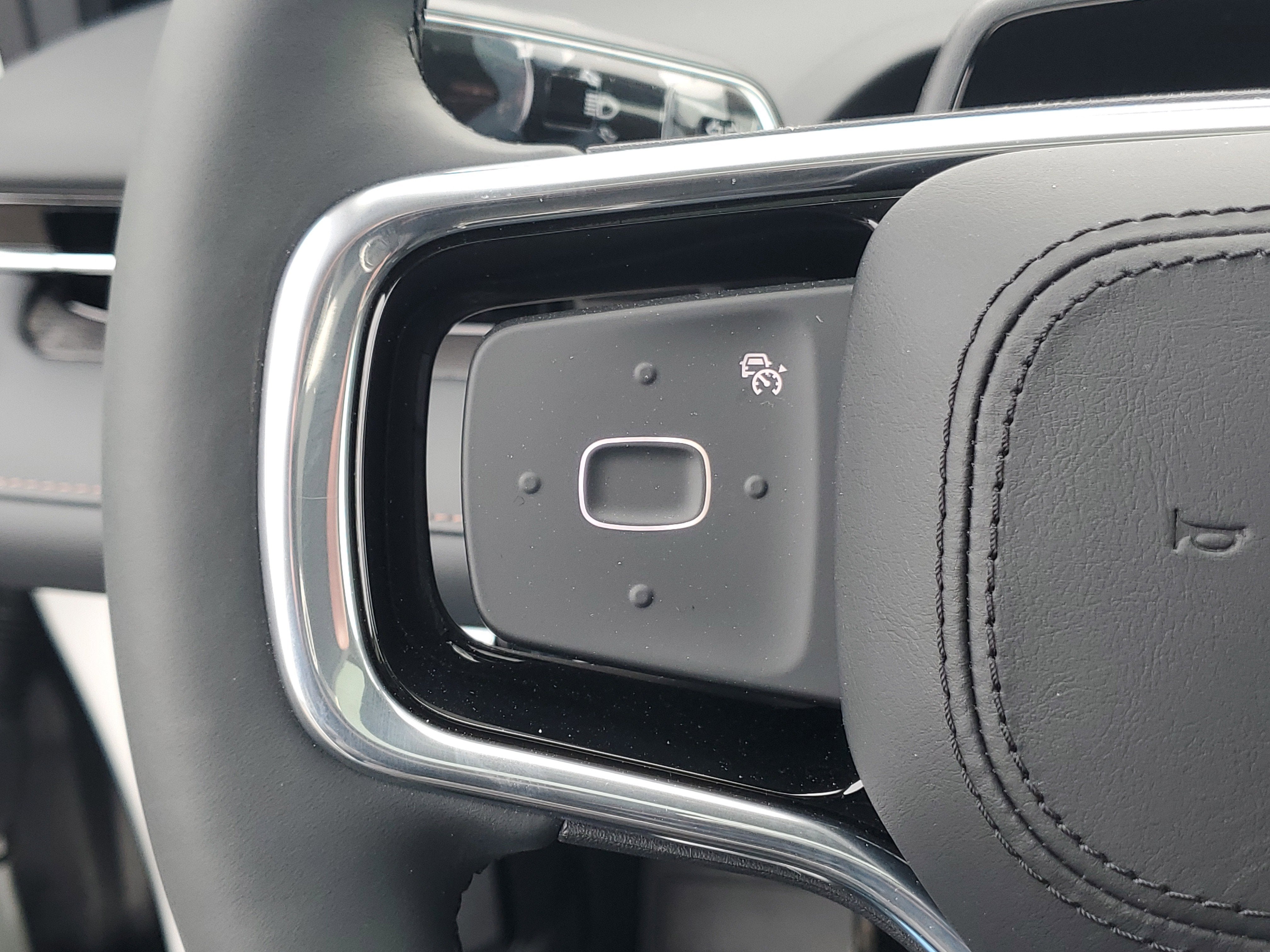 2026 Lincoln Nautilus Premiere Hybrid