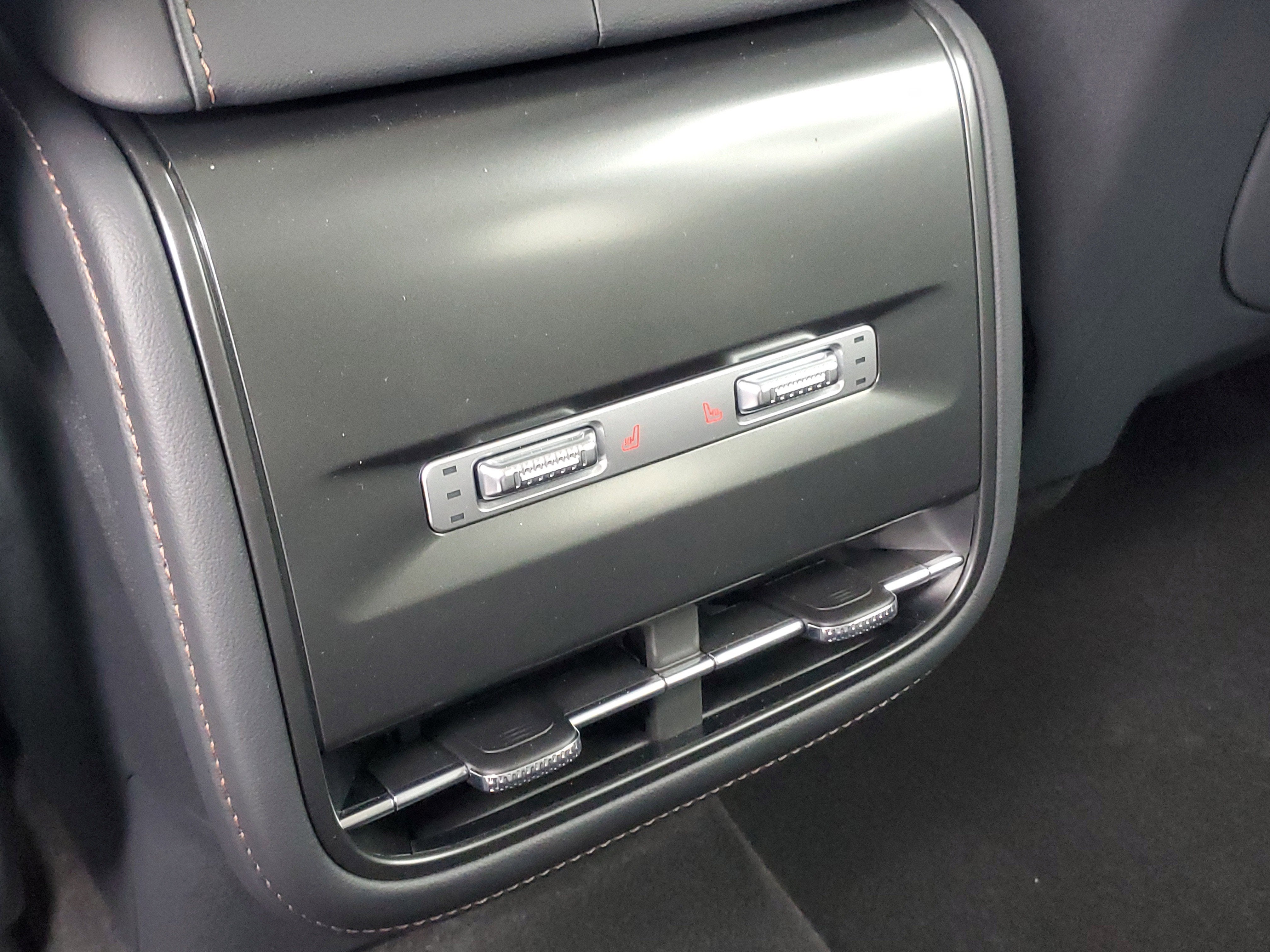 2026 Lincoln Nautilus Premiere Hybrid