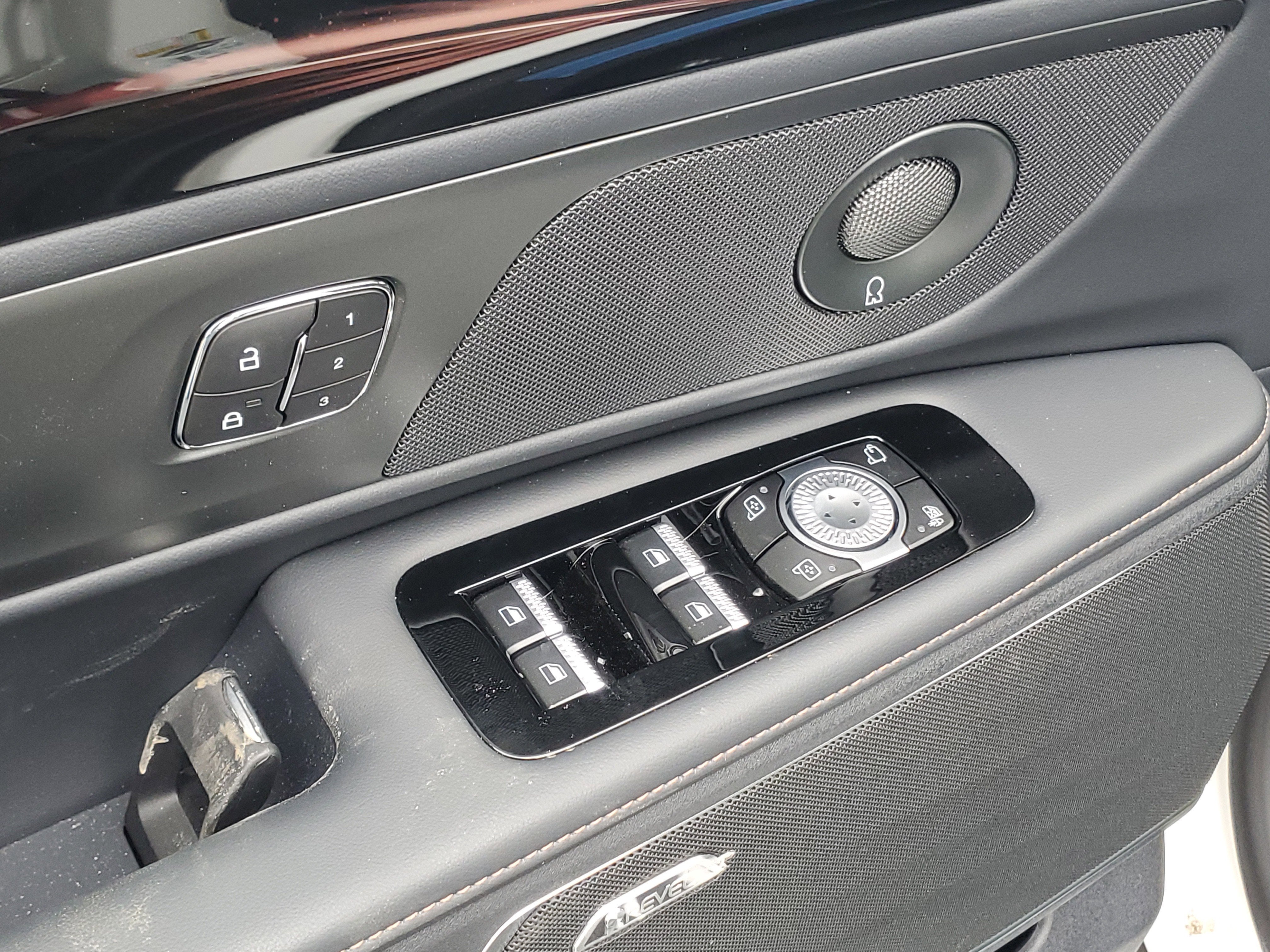 2026 Lincoln Nautilus Premiere Hybrid