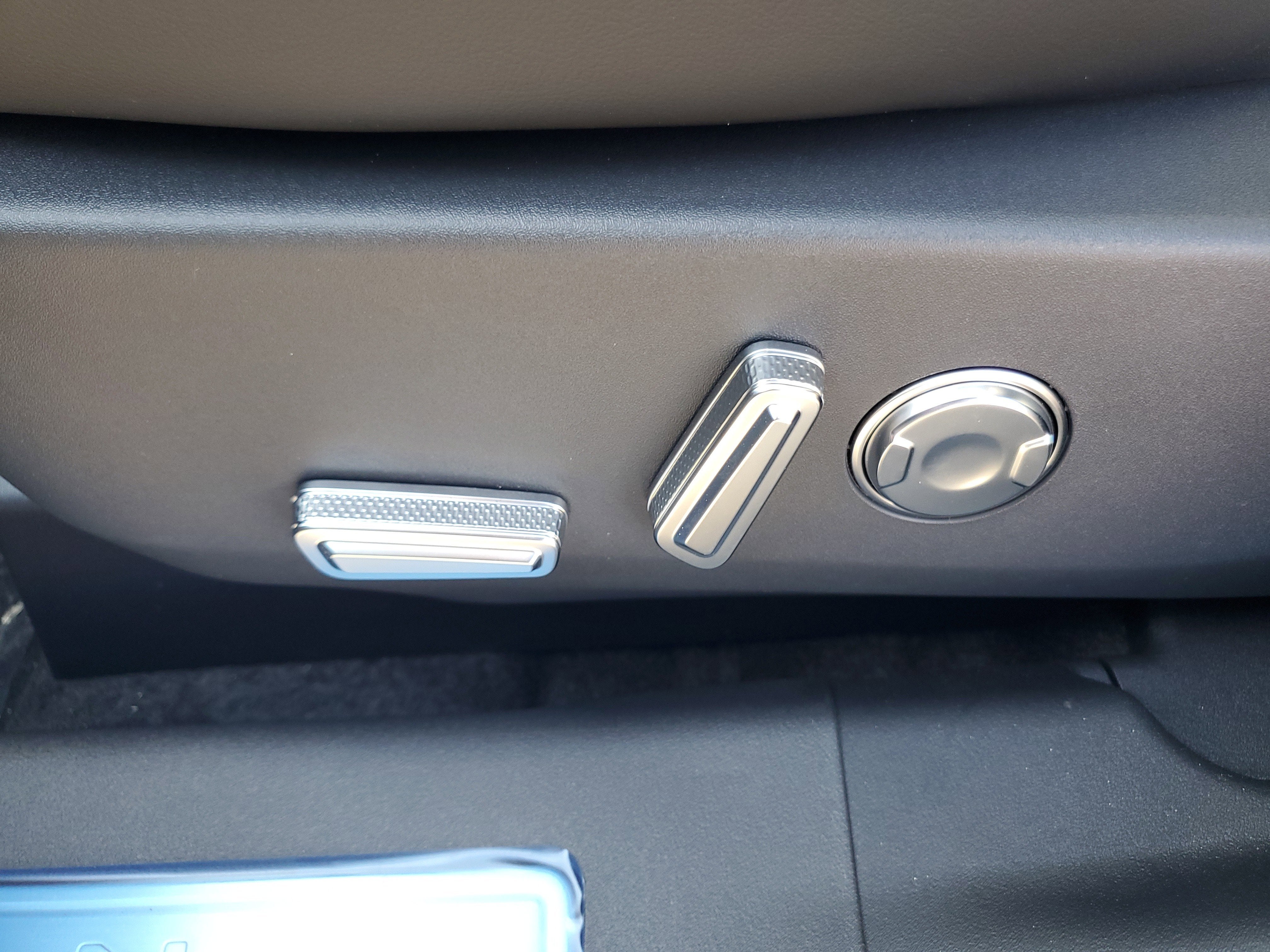 2026 Lincoln Nautilus Premiere Hybrid