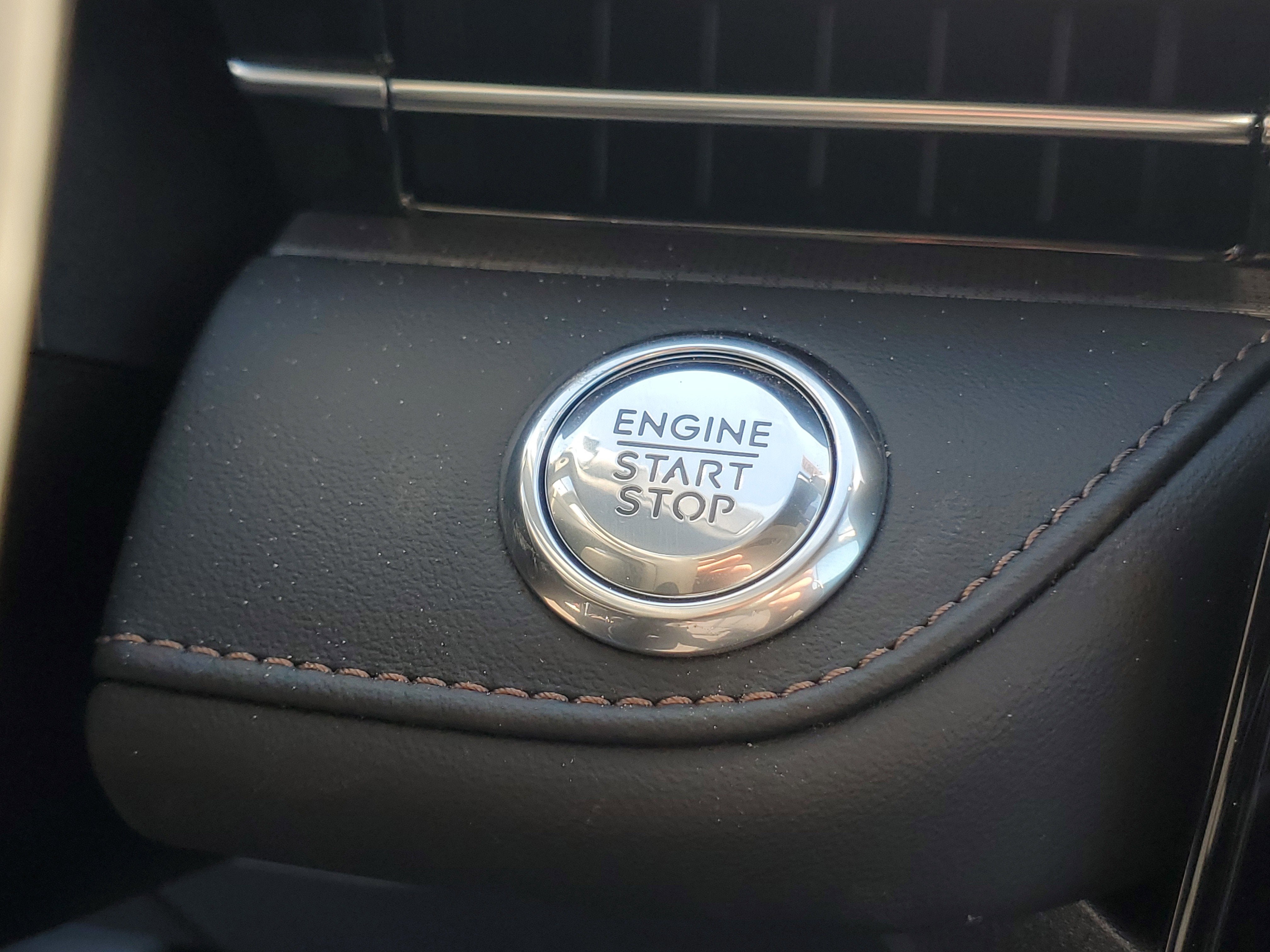 2026 Lincoln Nautilus Premiere Hybrid