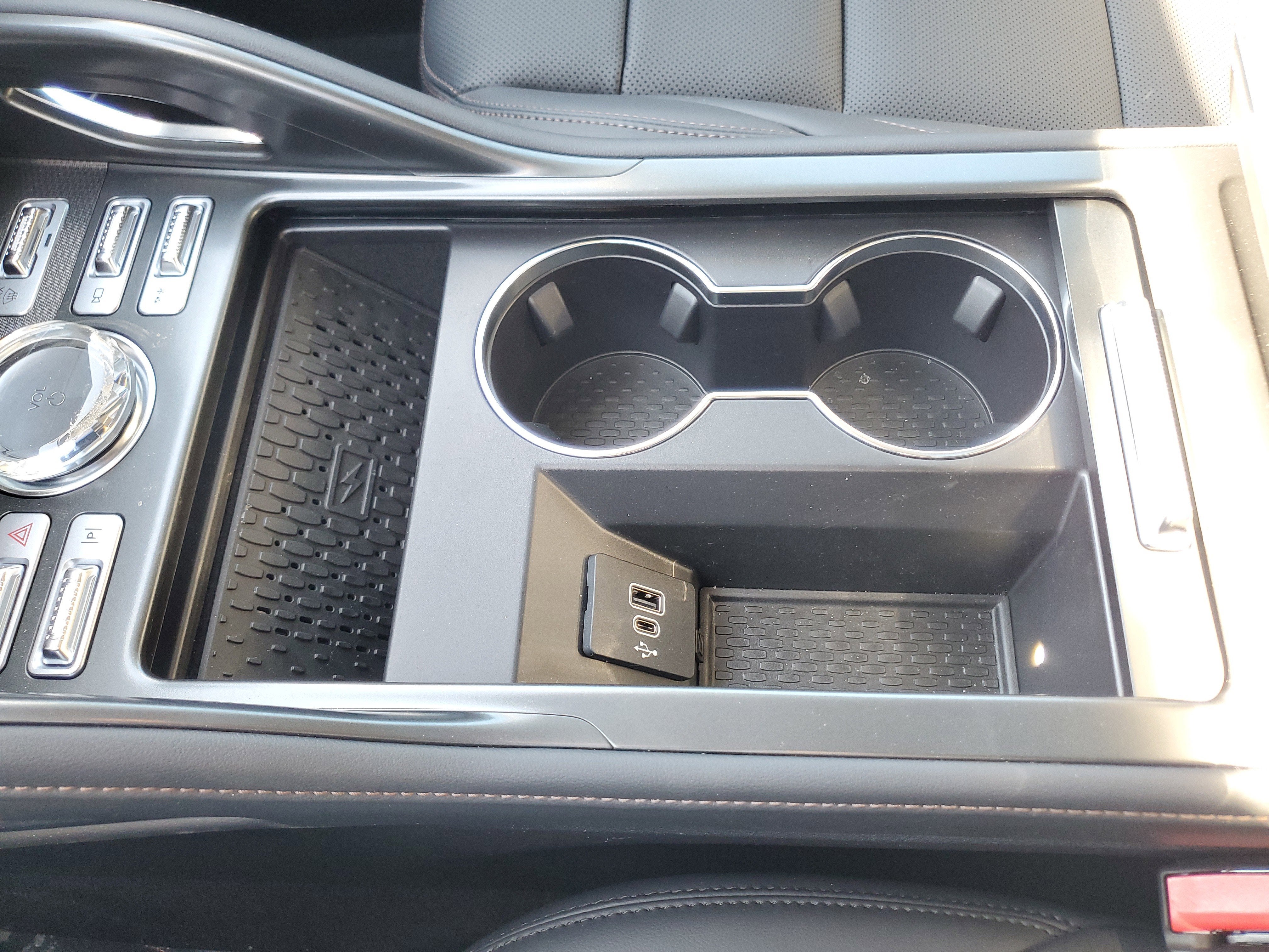 2026 Lincoln Nautilus Premiere Hybrid