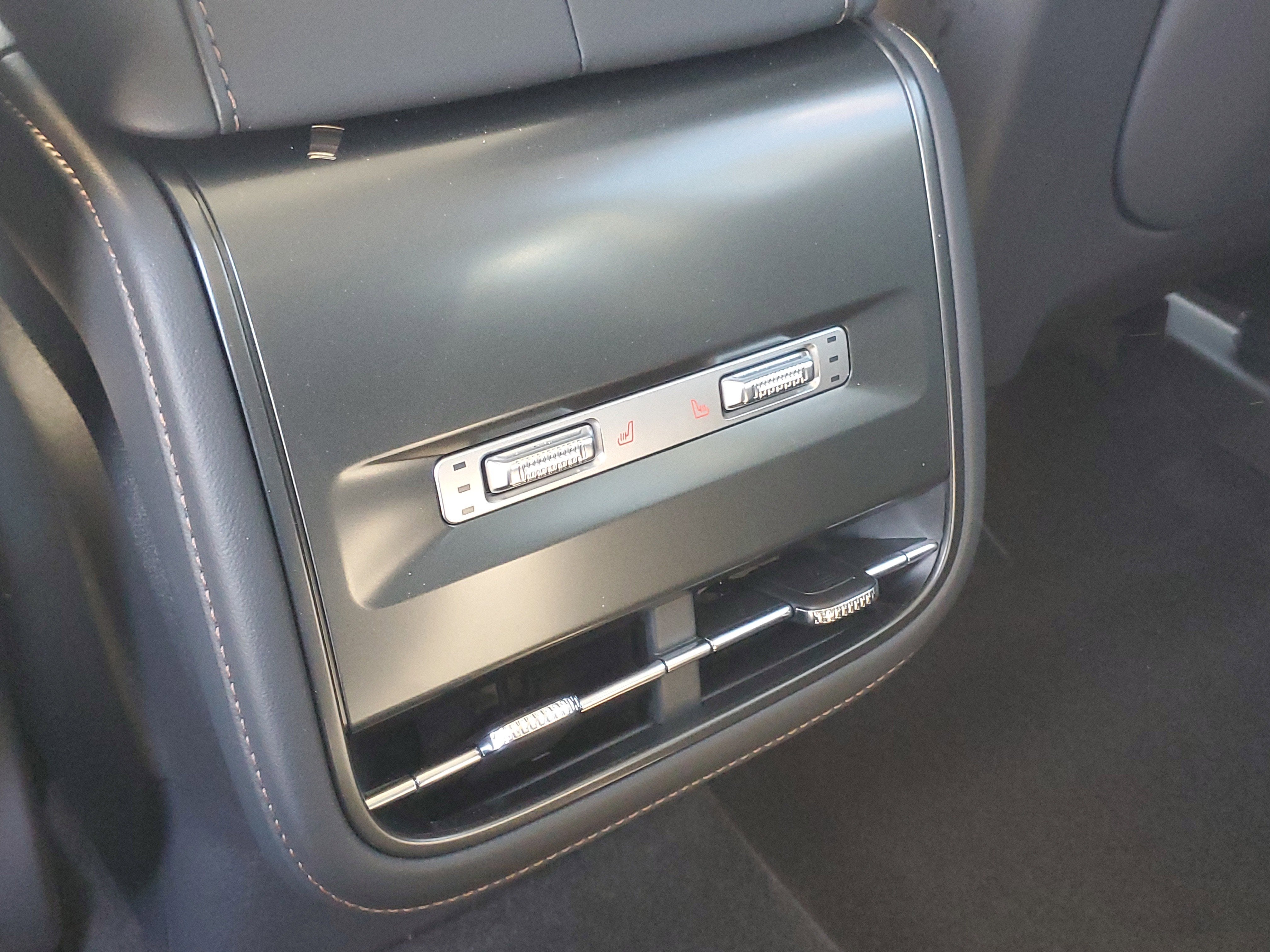 2026 Lincoln Nautilus Premiere Hybrid