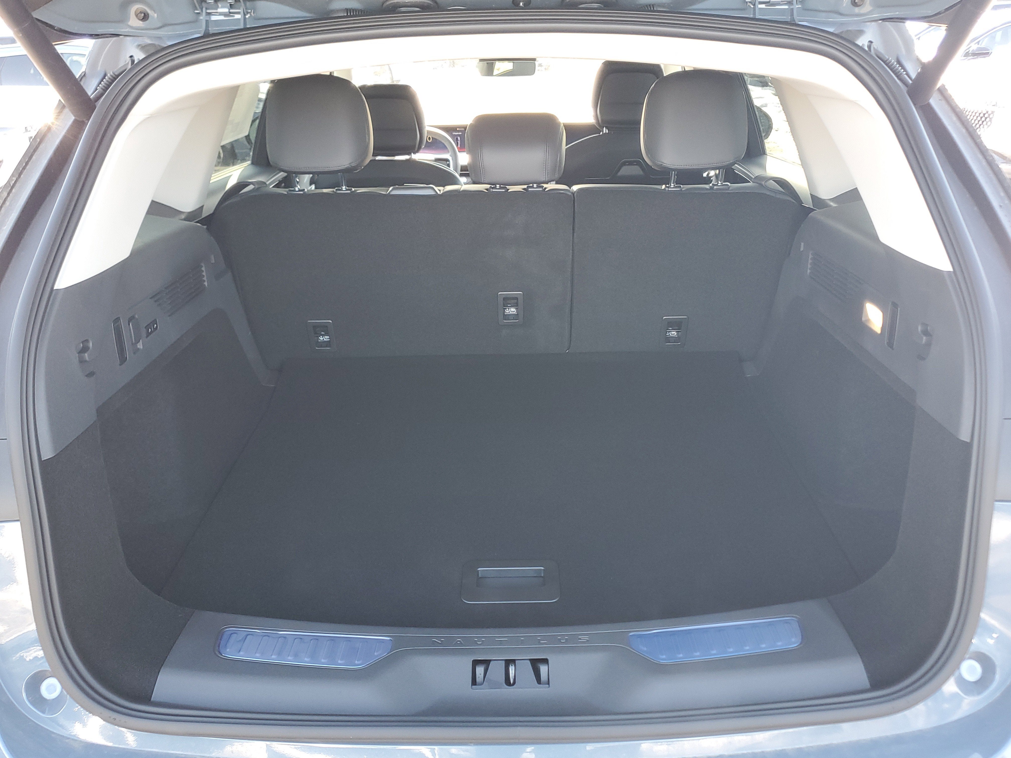 2026 Lincoln Nautilus Premiere Hybrid