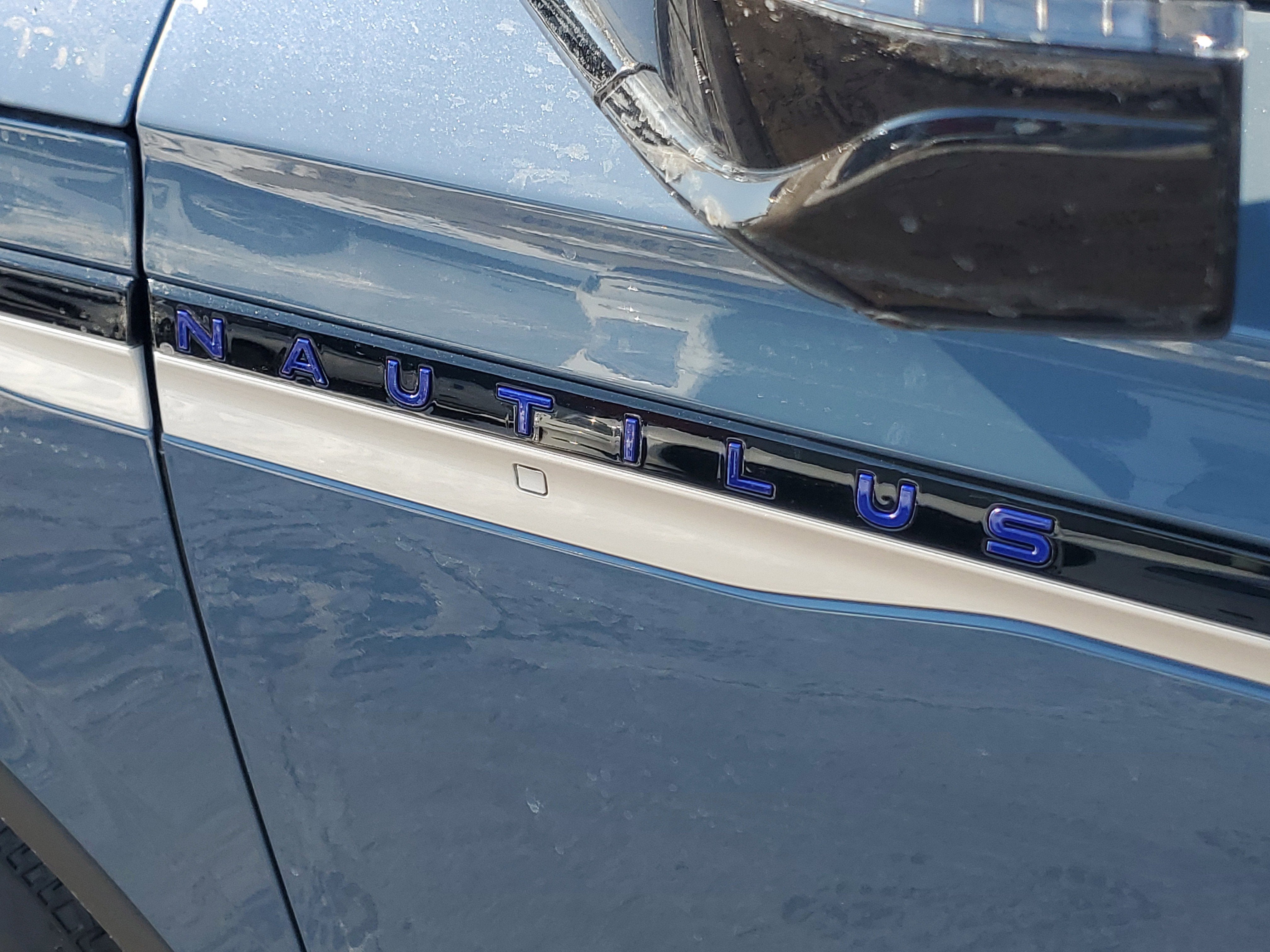 2026 Lincoln Nautilus Premiere Hybrid