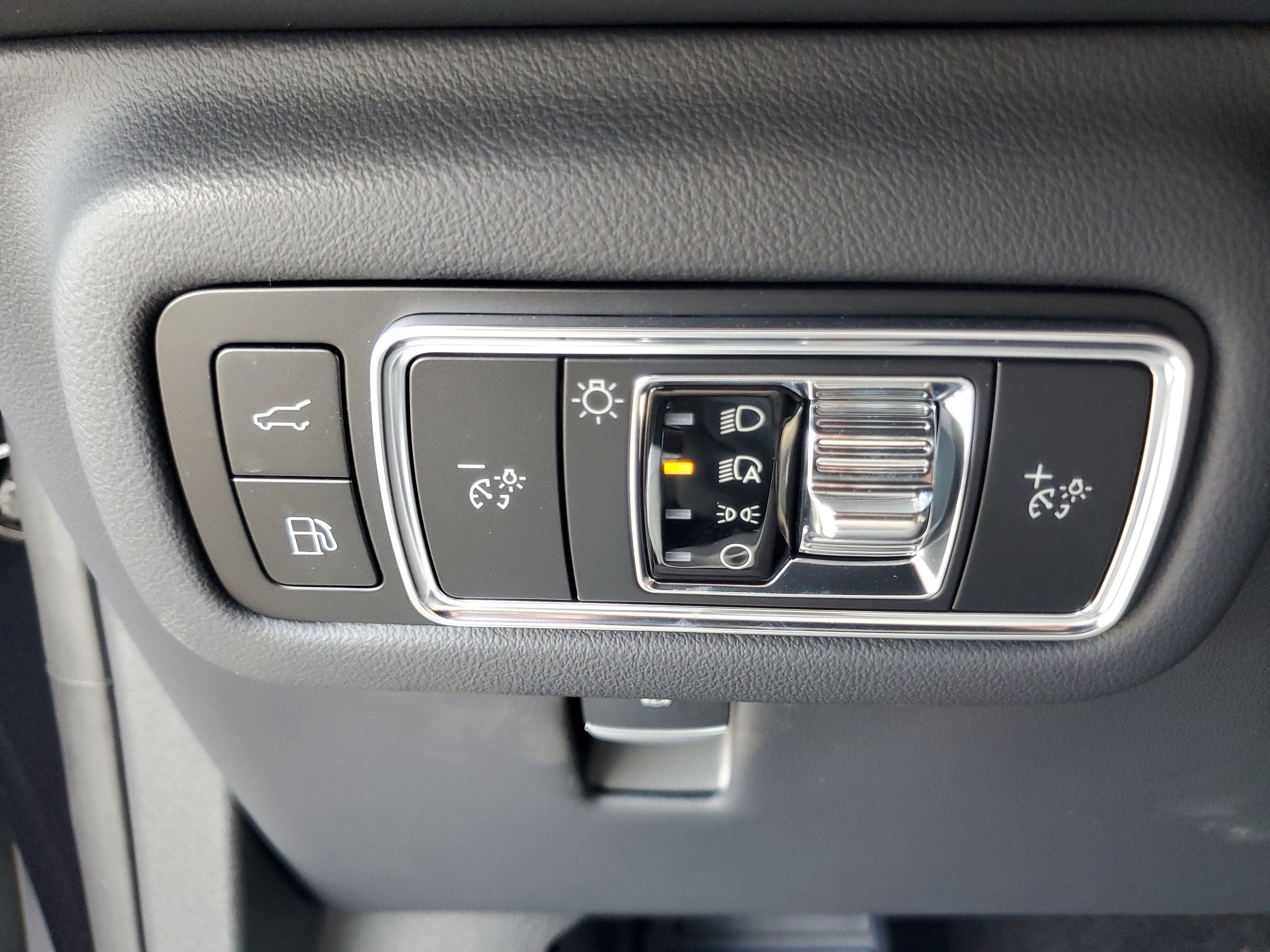 2026 Lincoln Nautilus Premiere Hybrid
