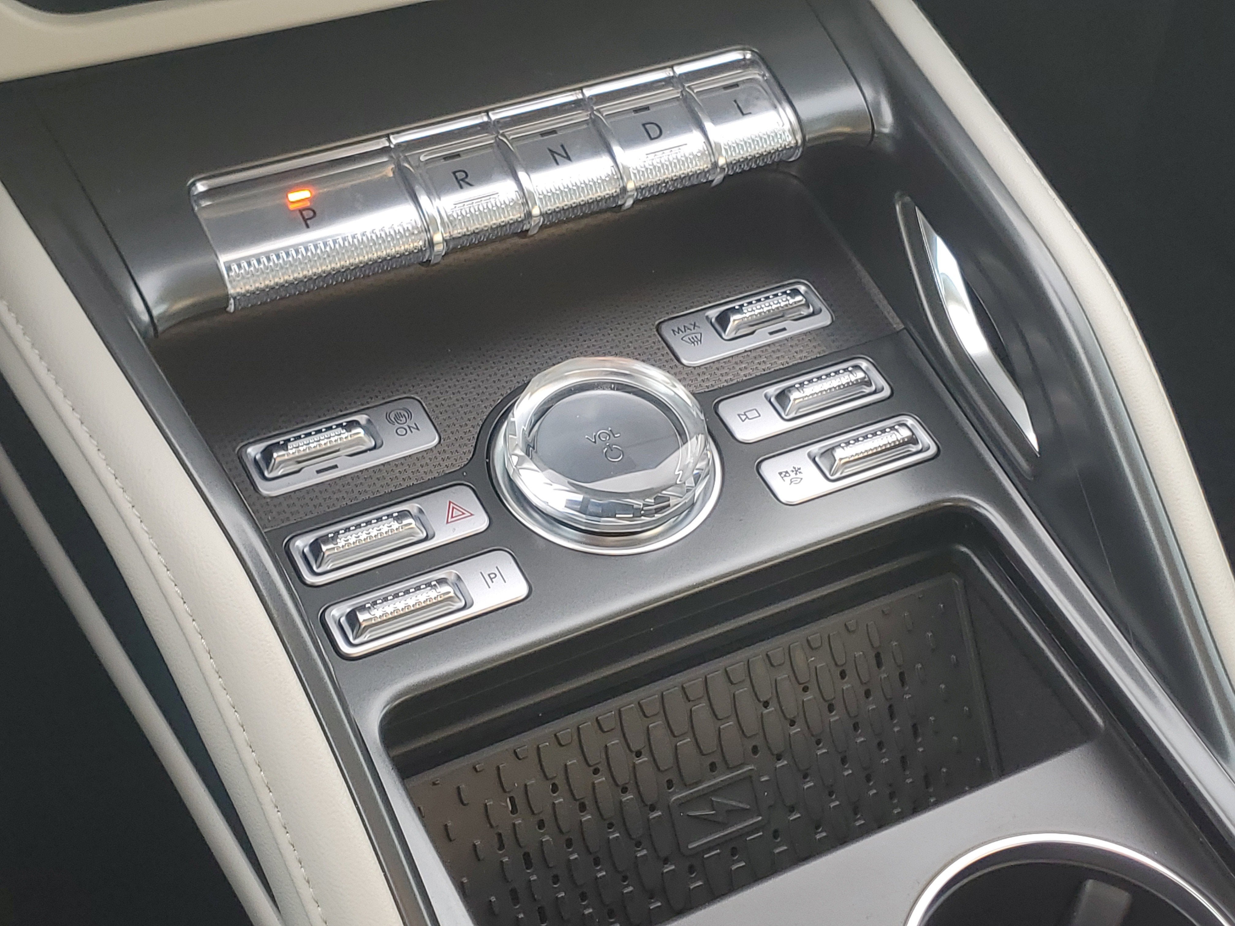 2026 Lincoln Nautilus Premiere Hybrid