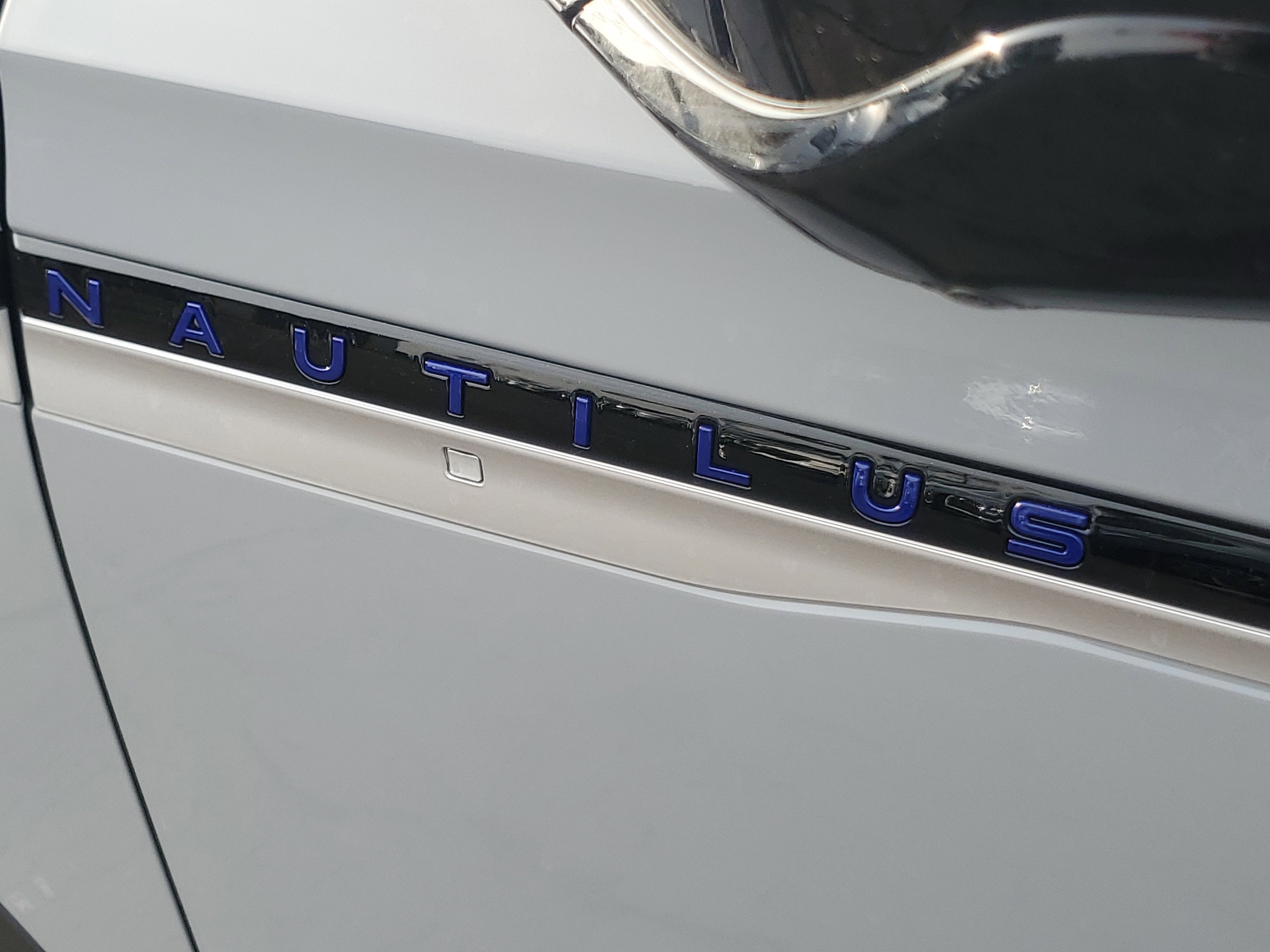 2026 Lincoln Nautilus Premiere Hybrid