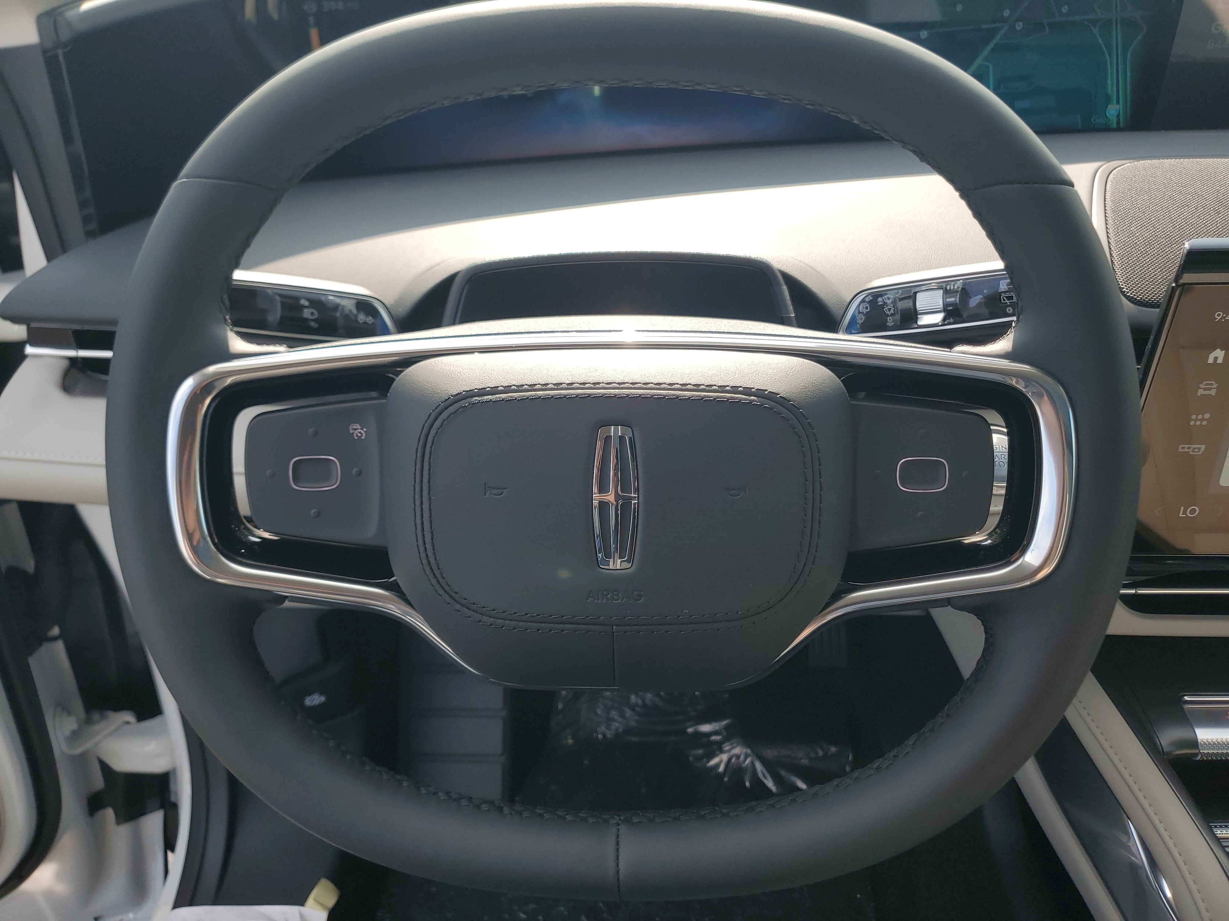 2026 Lincoln Nautilus Premiere Hybrid
