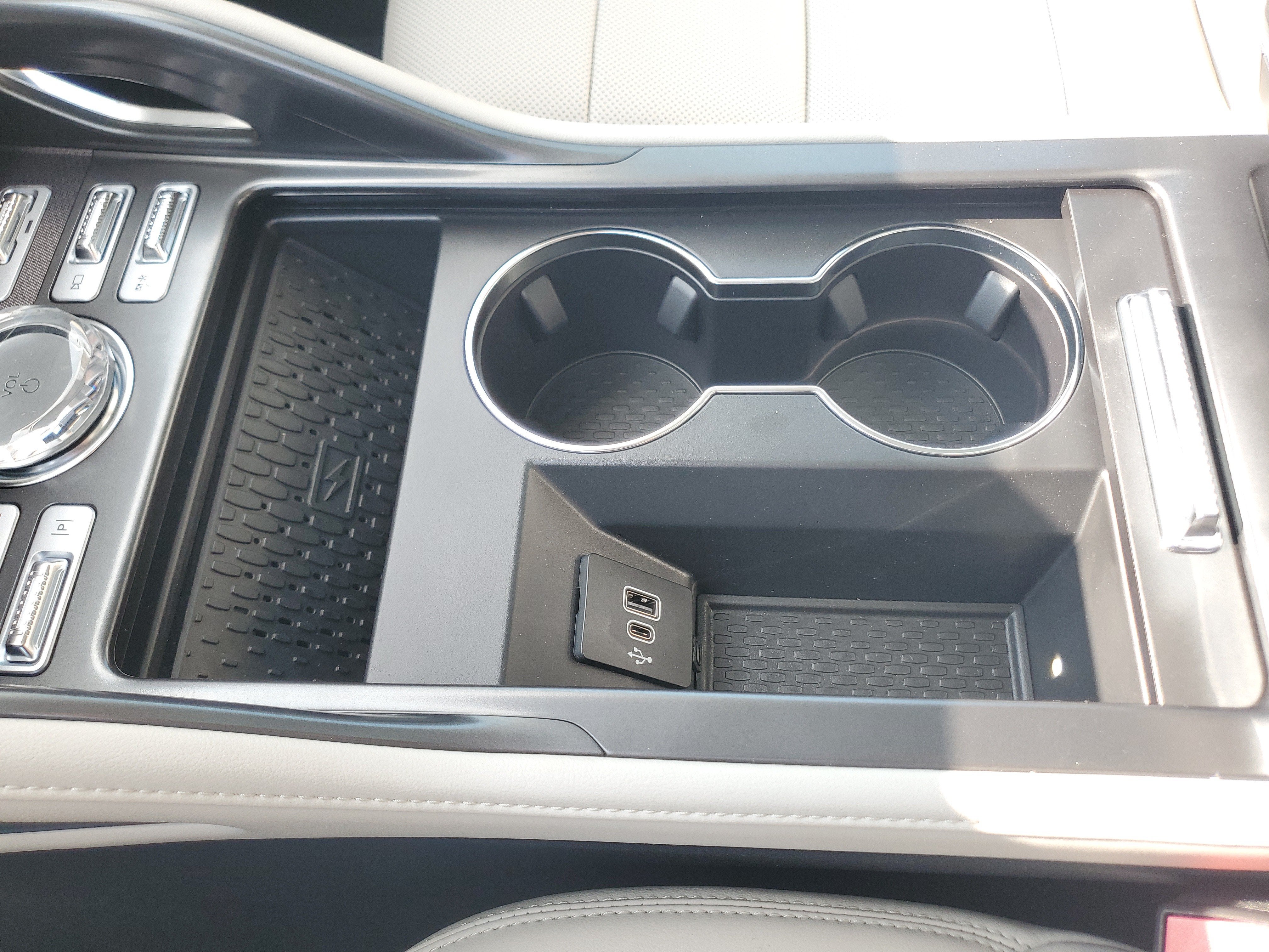 2026 Lincoln Nautilus Premiere Hybrid