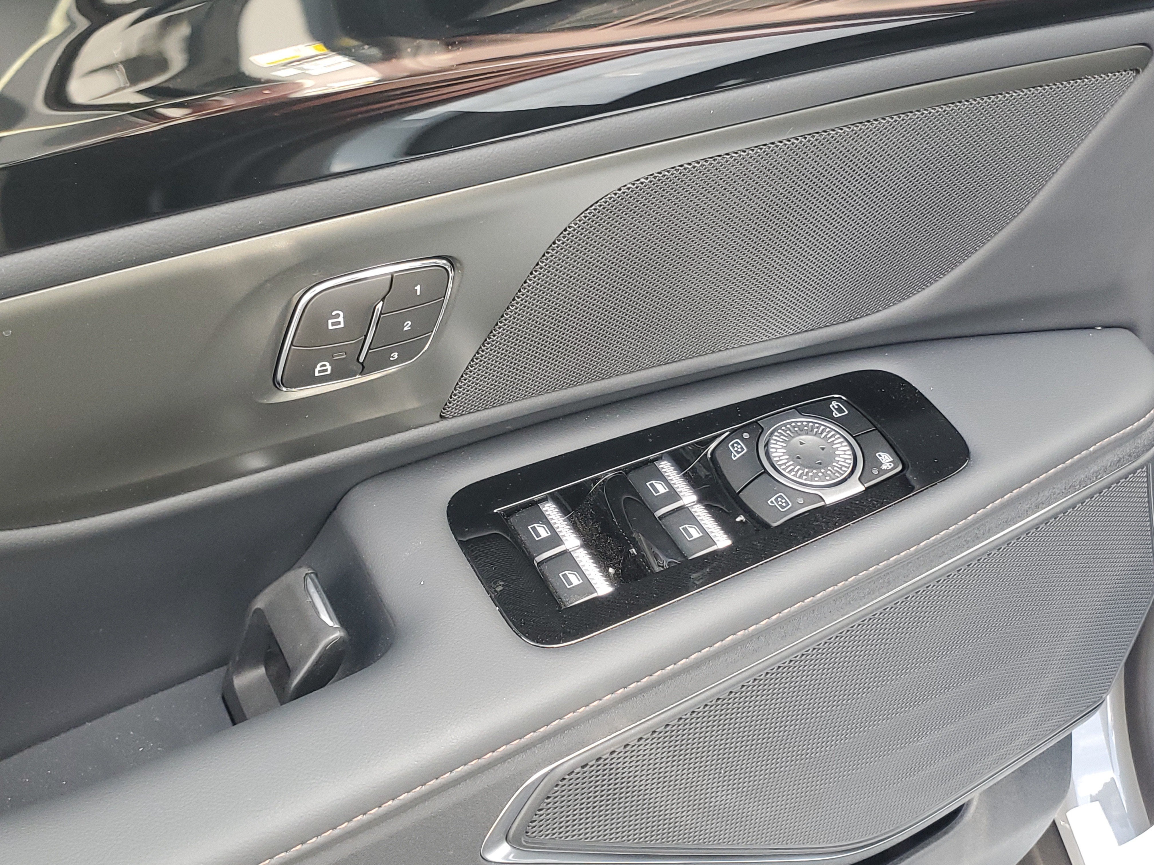 2026 Lincoln Nautilus Premiere Hybrid