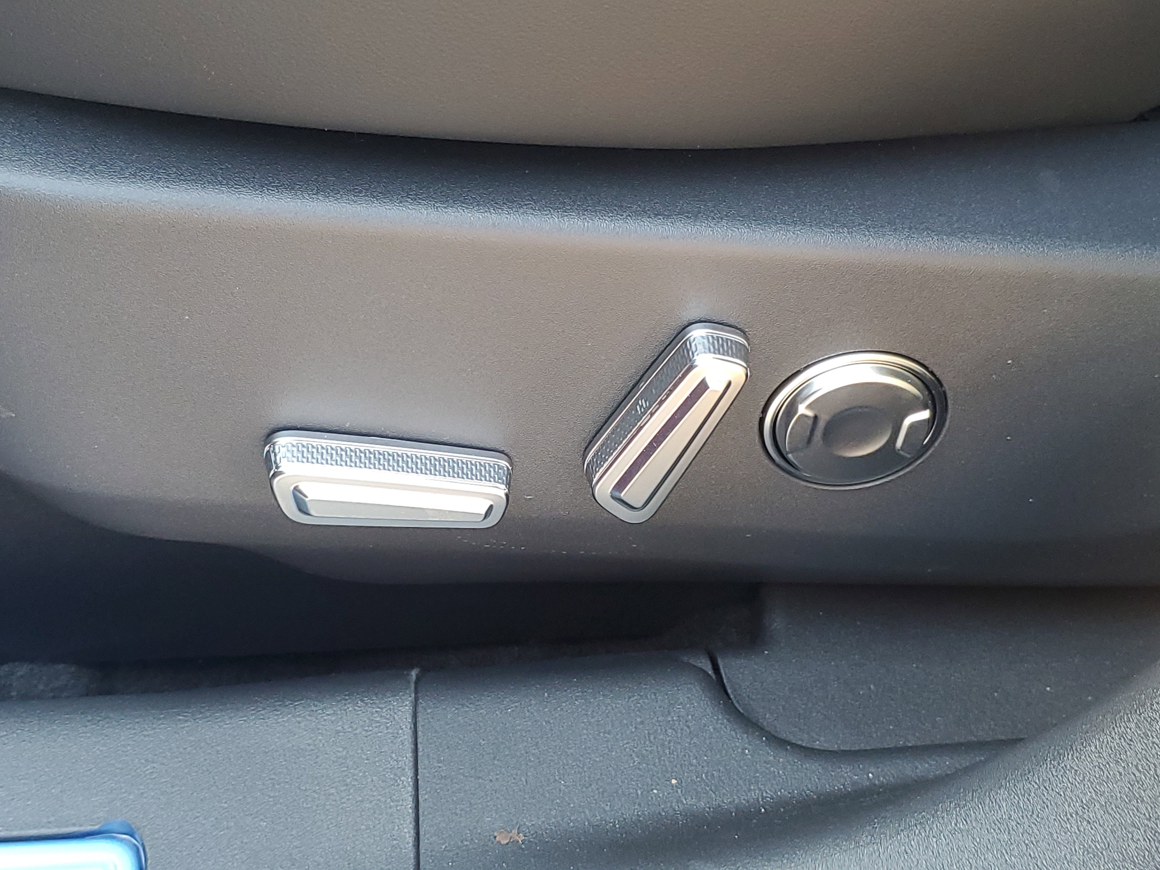 2026 Lincoln Nautilus Premiere Hybrid