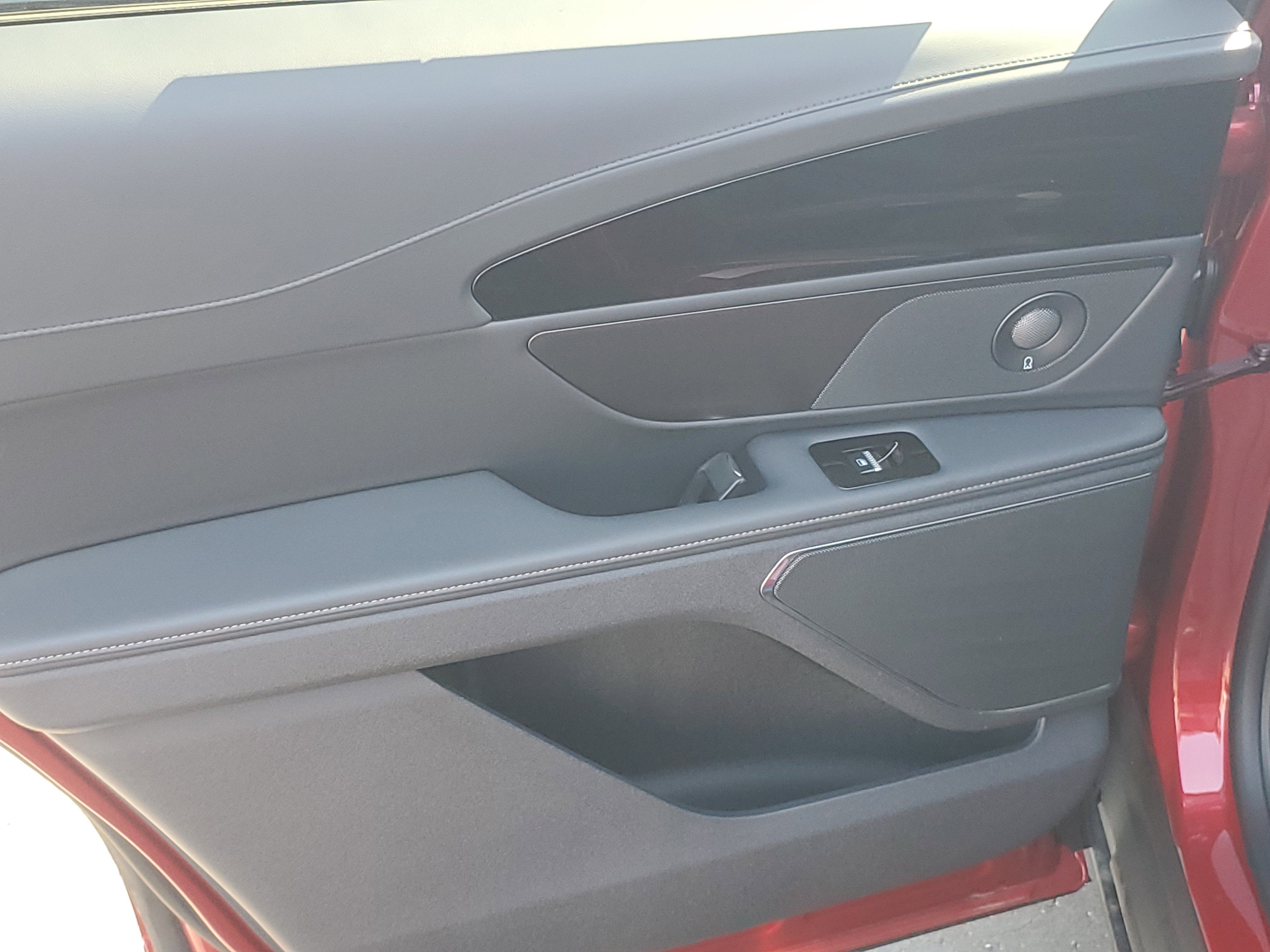 2026 Lincoln Nautilus Premiere Hybrid