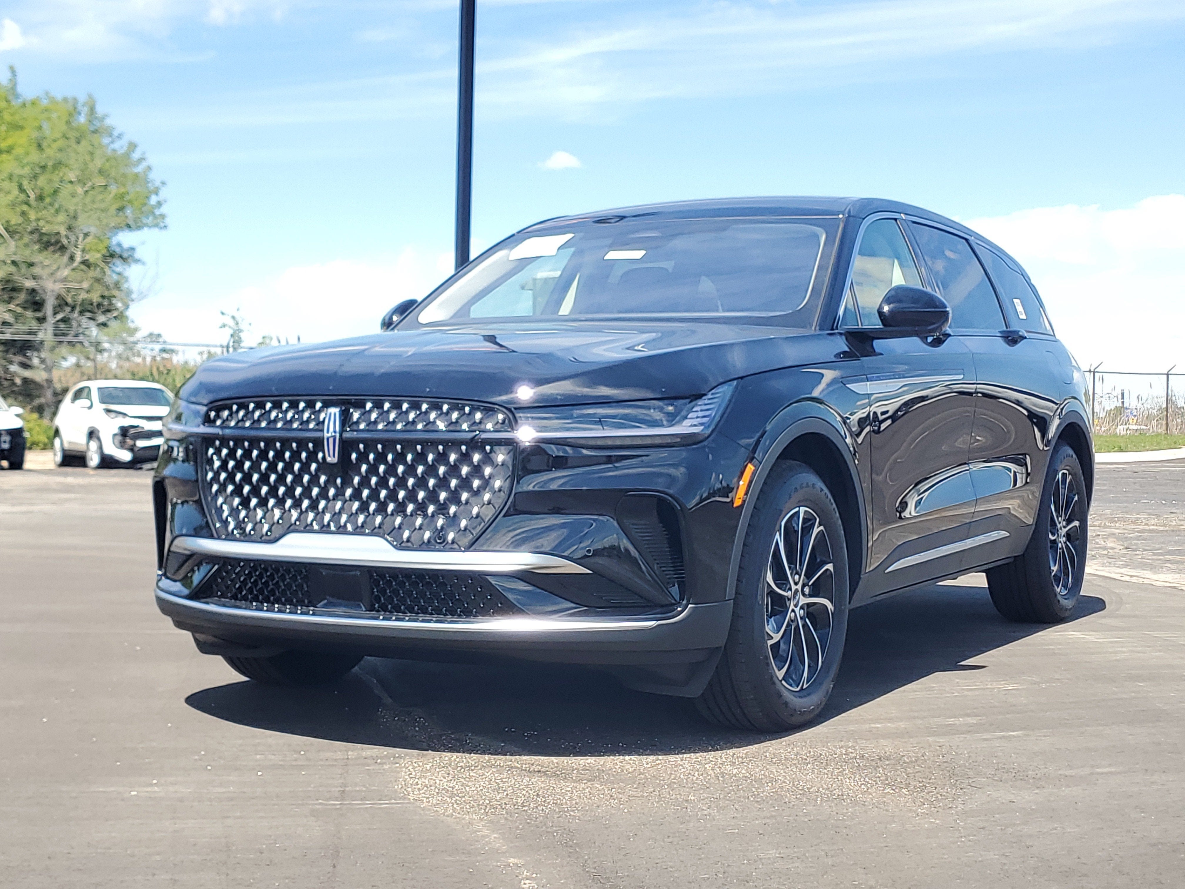 2026 Lincoln Nautilus Premiere Hybrid