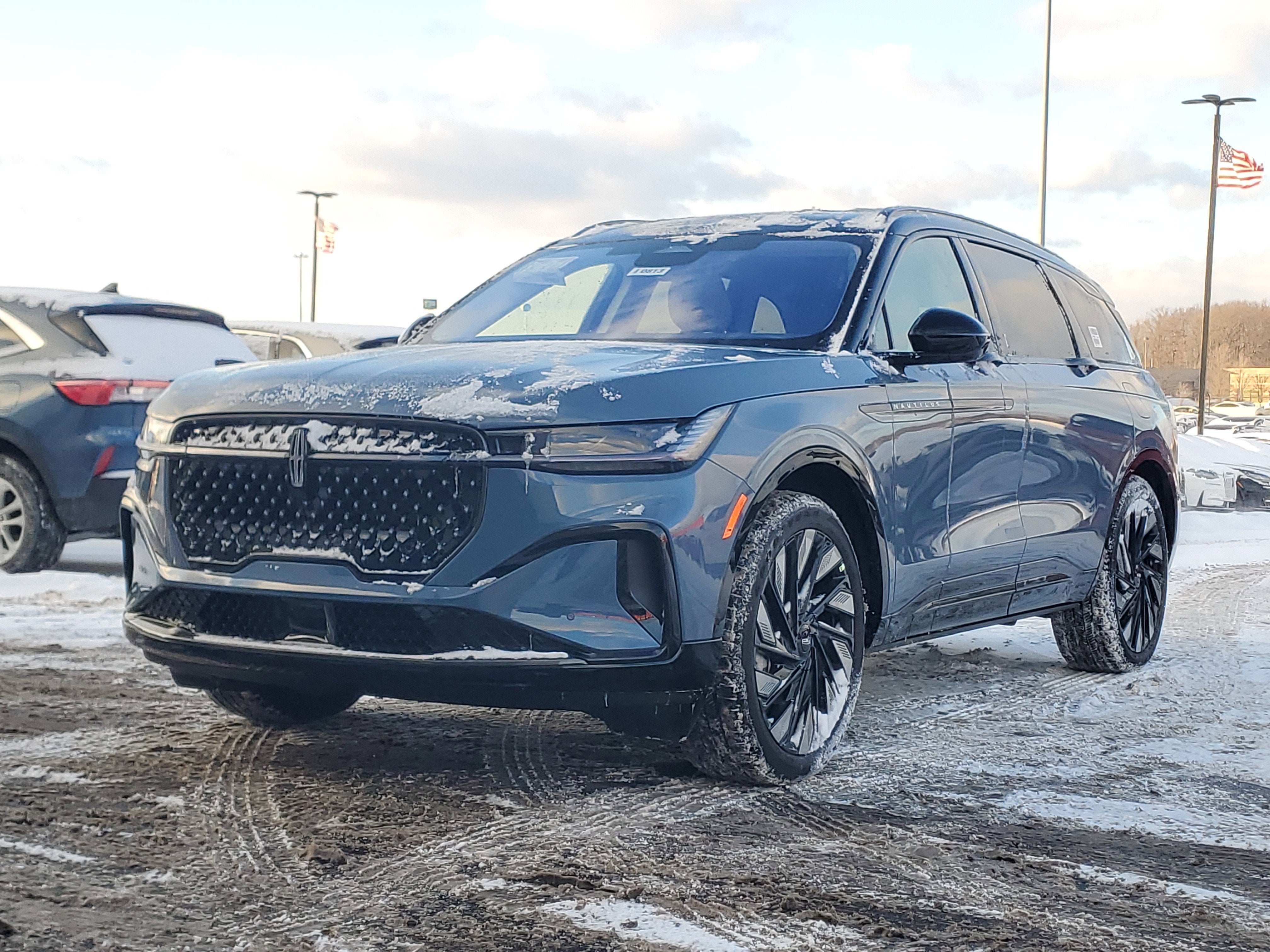 2026 Lincoln Nautilus Reserve Hybrid