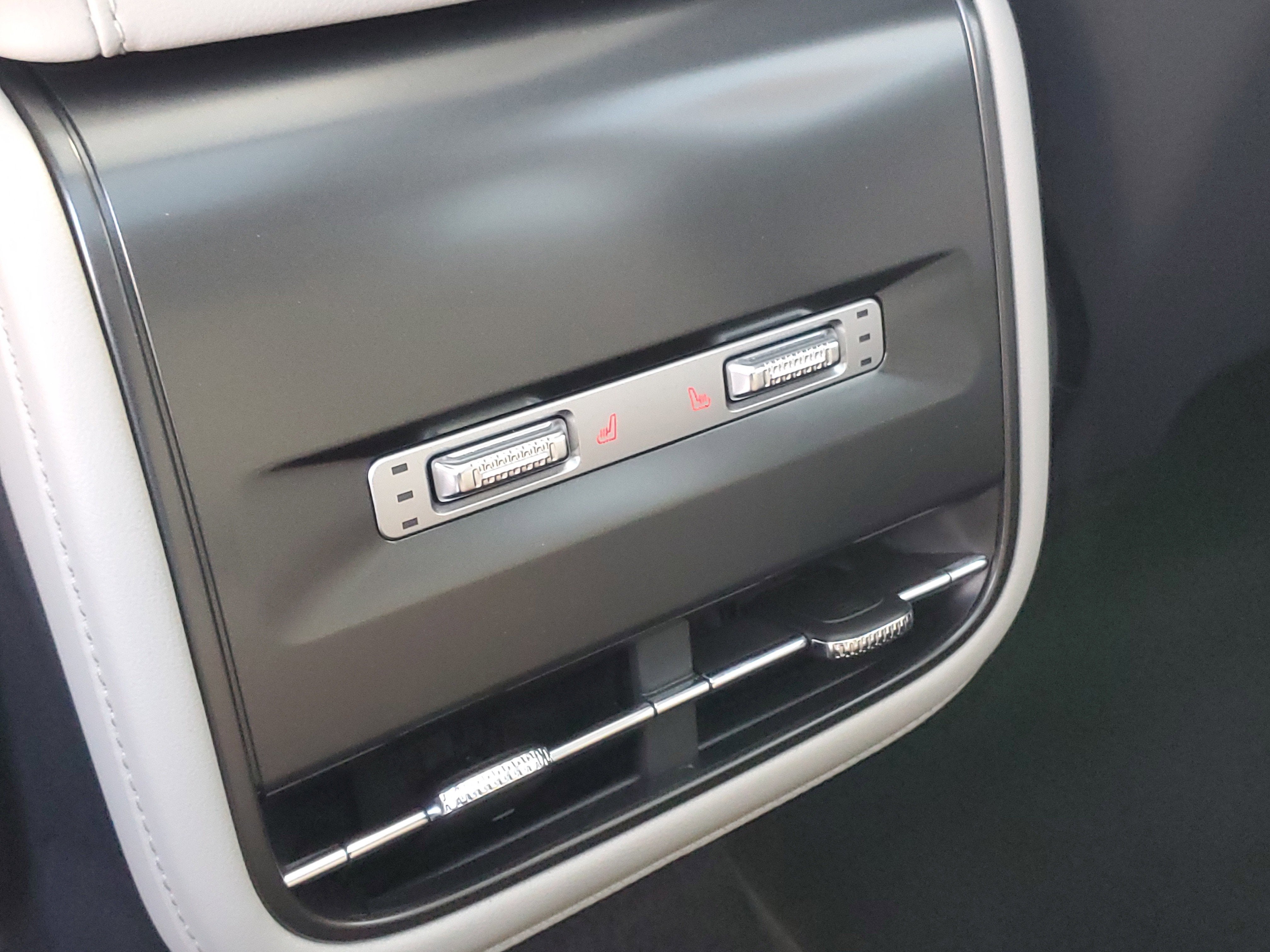 2026 Lincoln Nautilus Reserve Hybrid