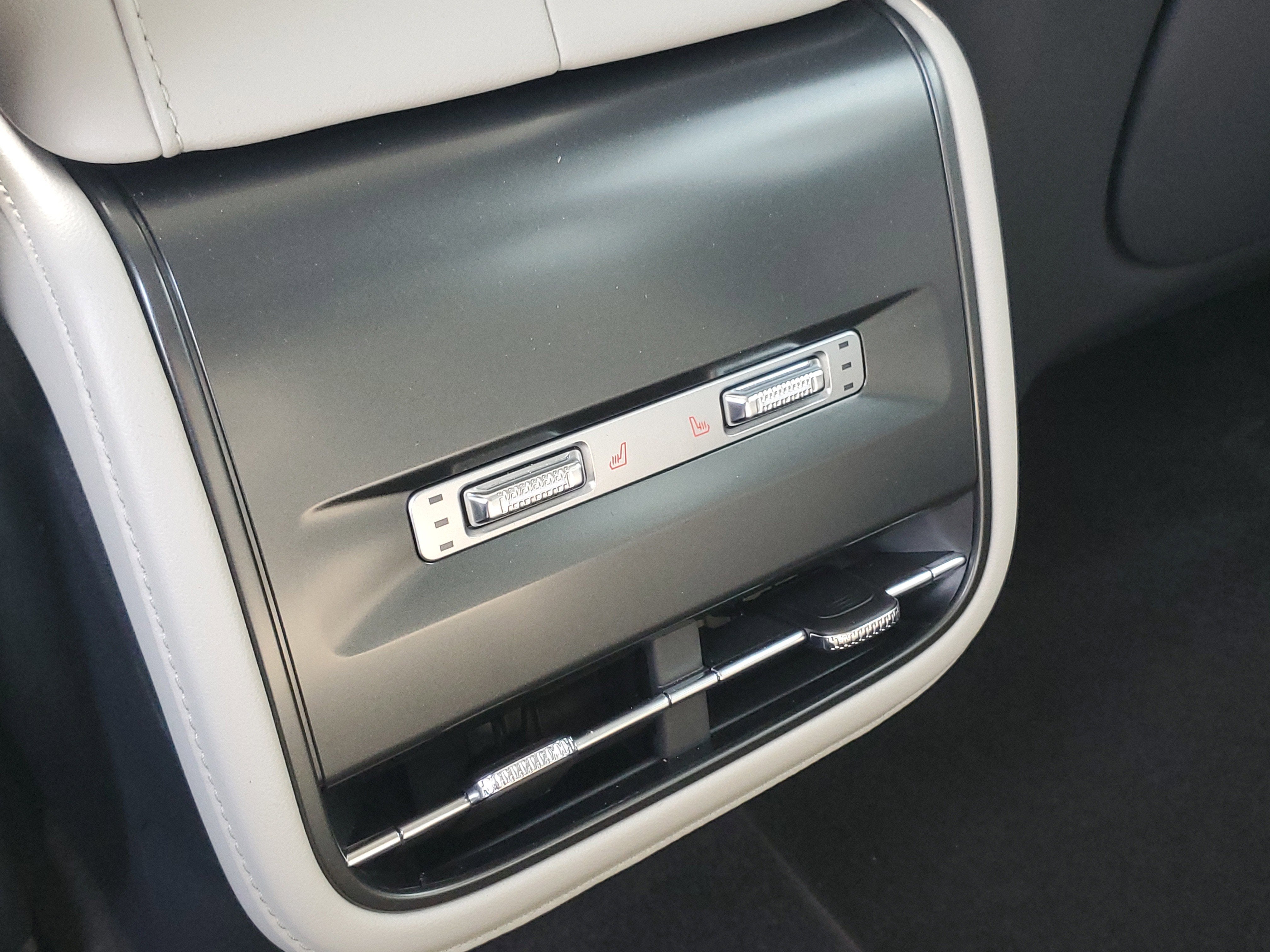 2026 Lincoln Nautilus Reserve Hybrid