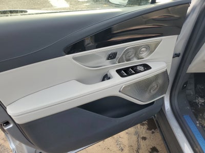 2026 Lincoln Nautilus Reserve Hybrid