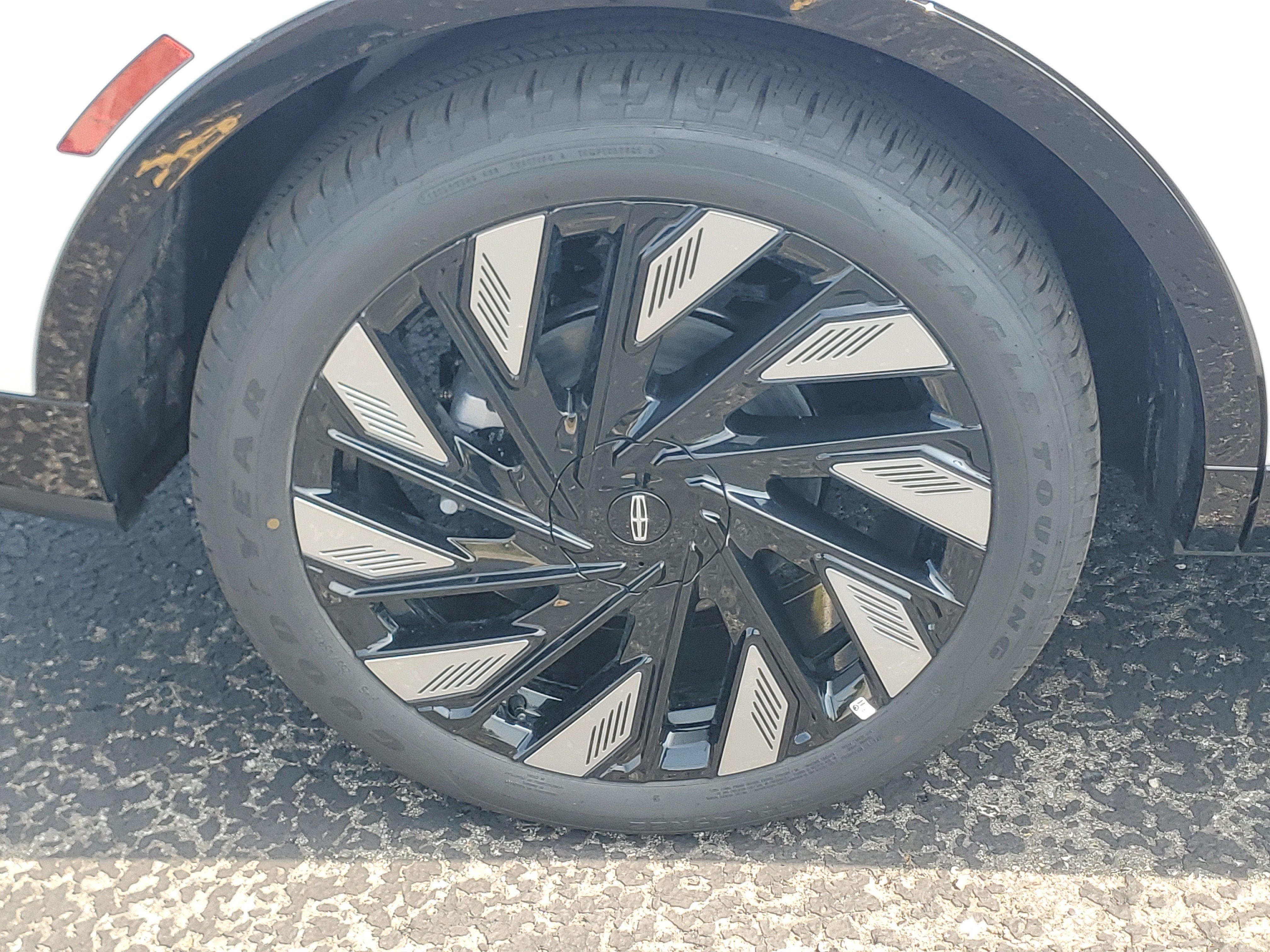 2026 Lincoln Nautilus Reserve Hybrid