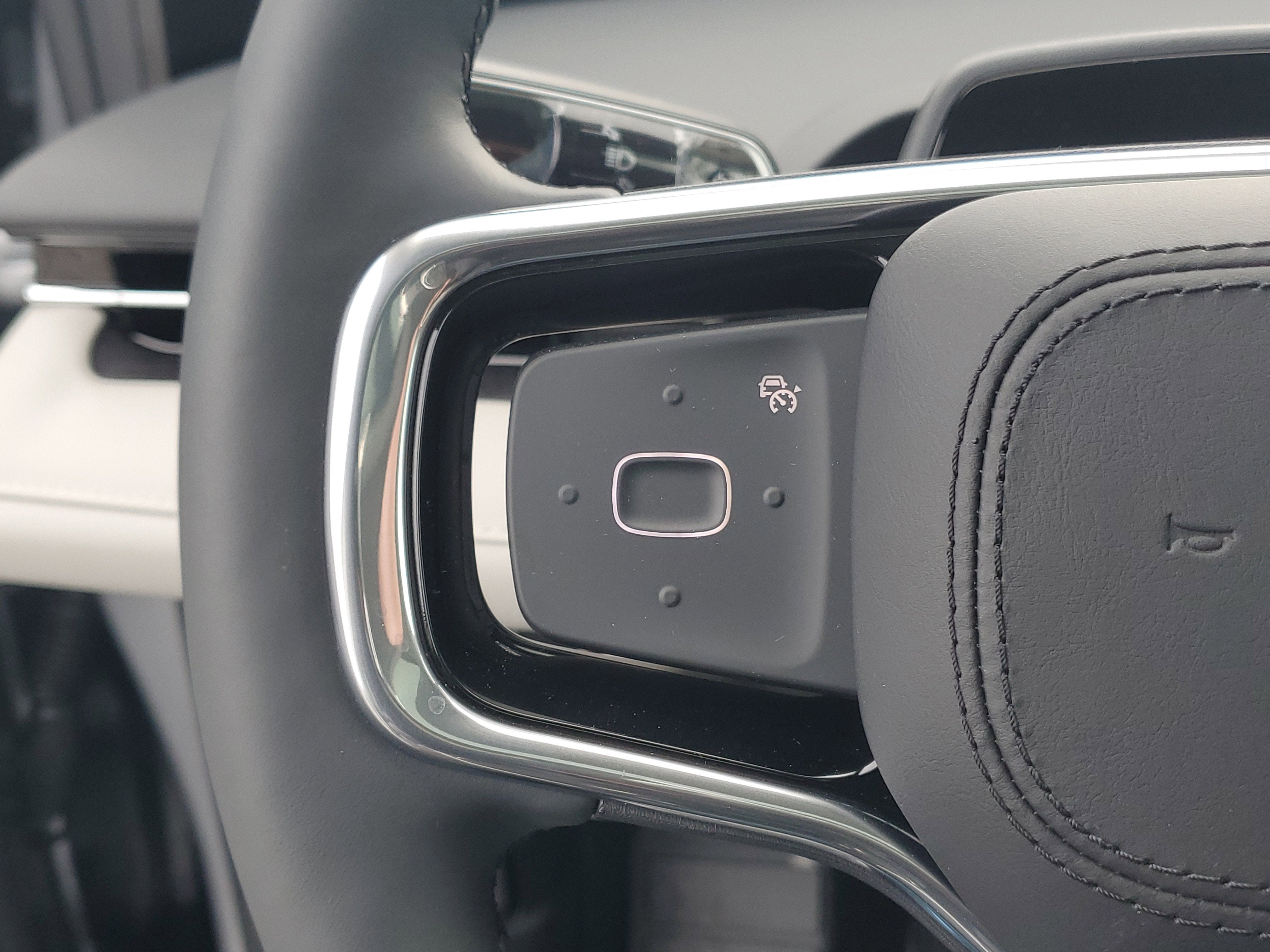 2026 Lincoln Nautilus Reserve Hybrid