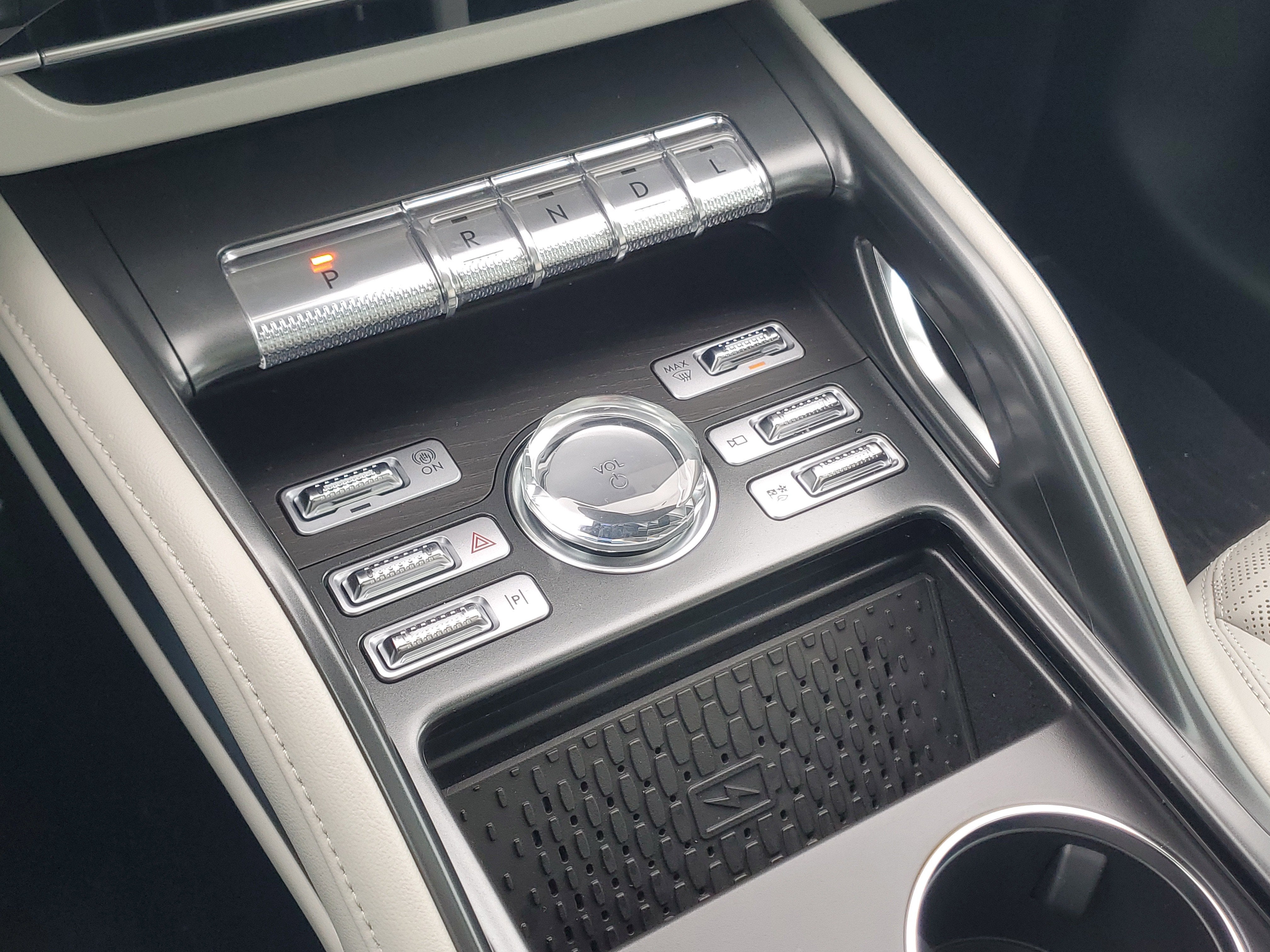 2026 Lincoln Nautilus Reserve Hybrid