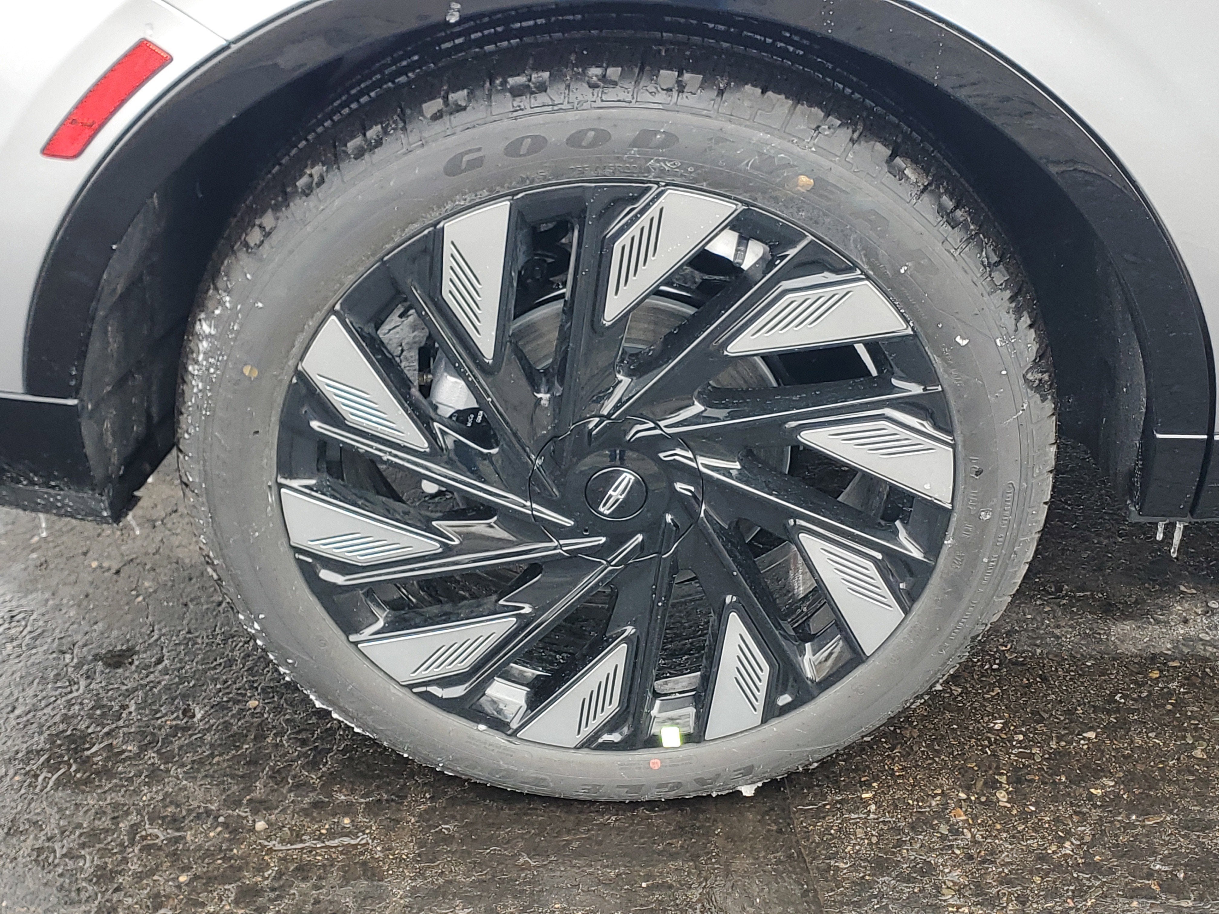 2026 Lincoln Nautilus Reserve Hybrid