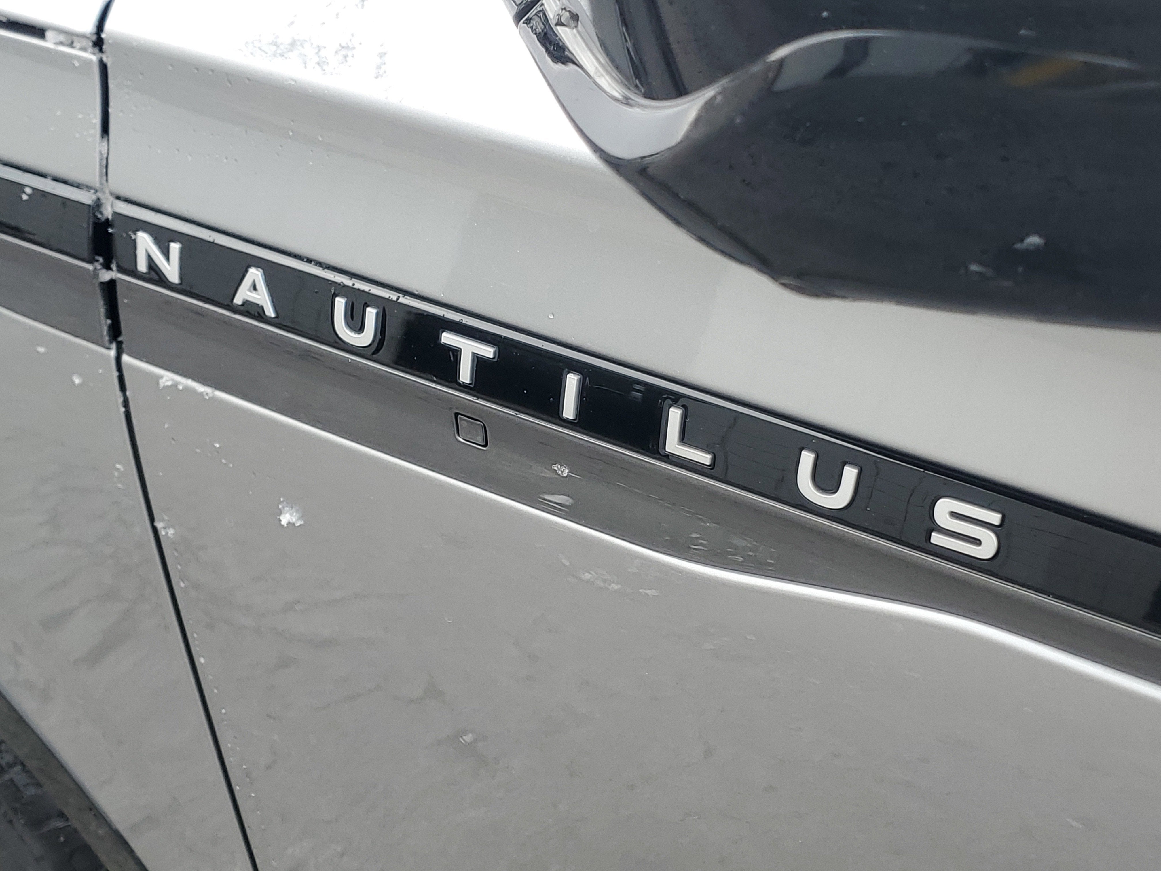 2026 Lincoln Nautilus Reserve Hybrid