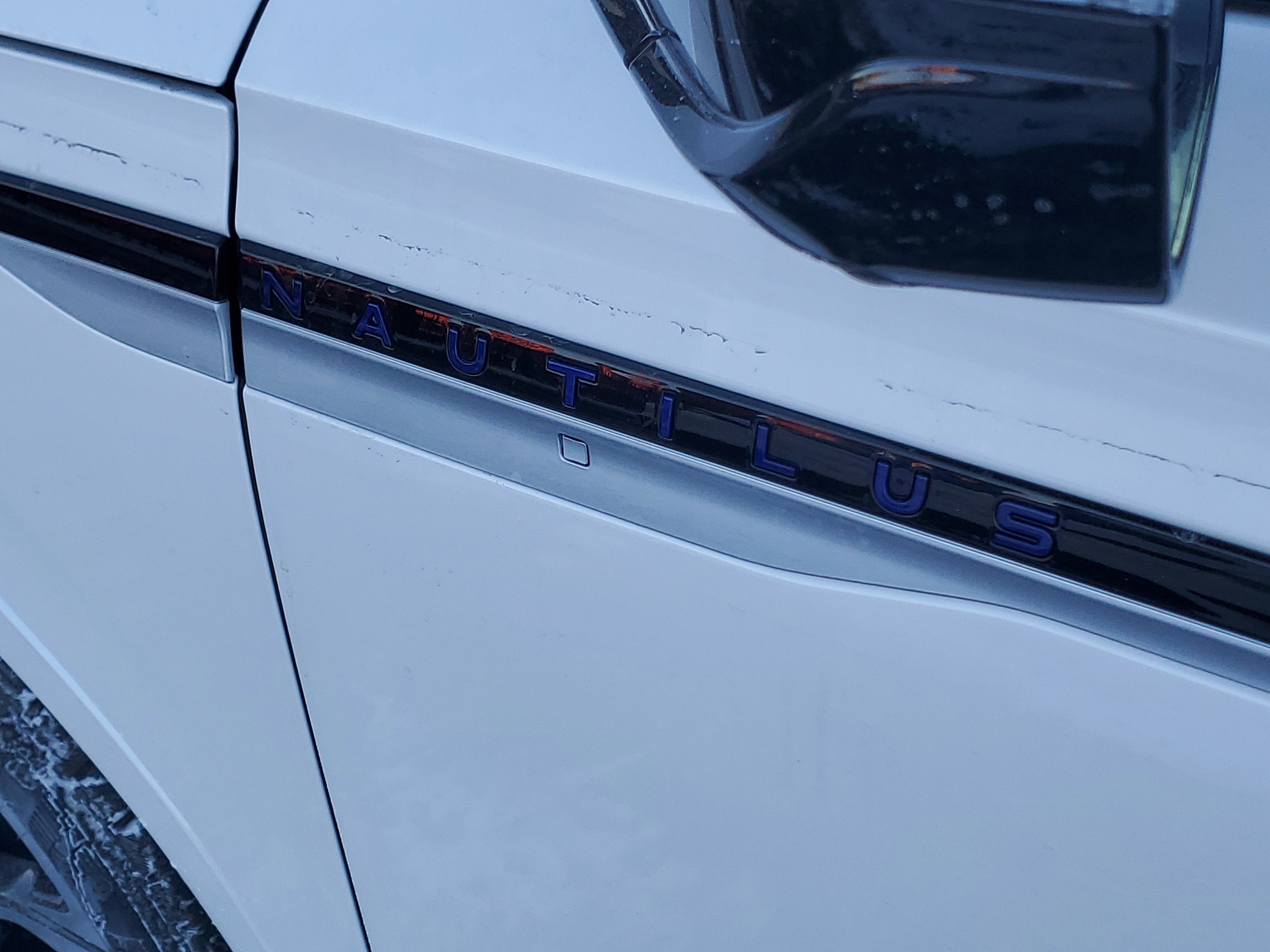 2026 Lincoln Nautilus Reserve Hybrid