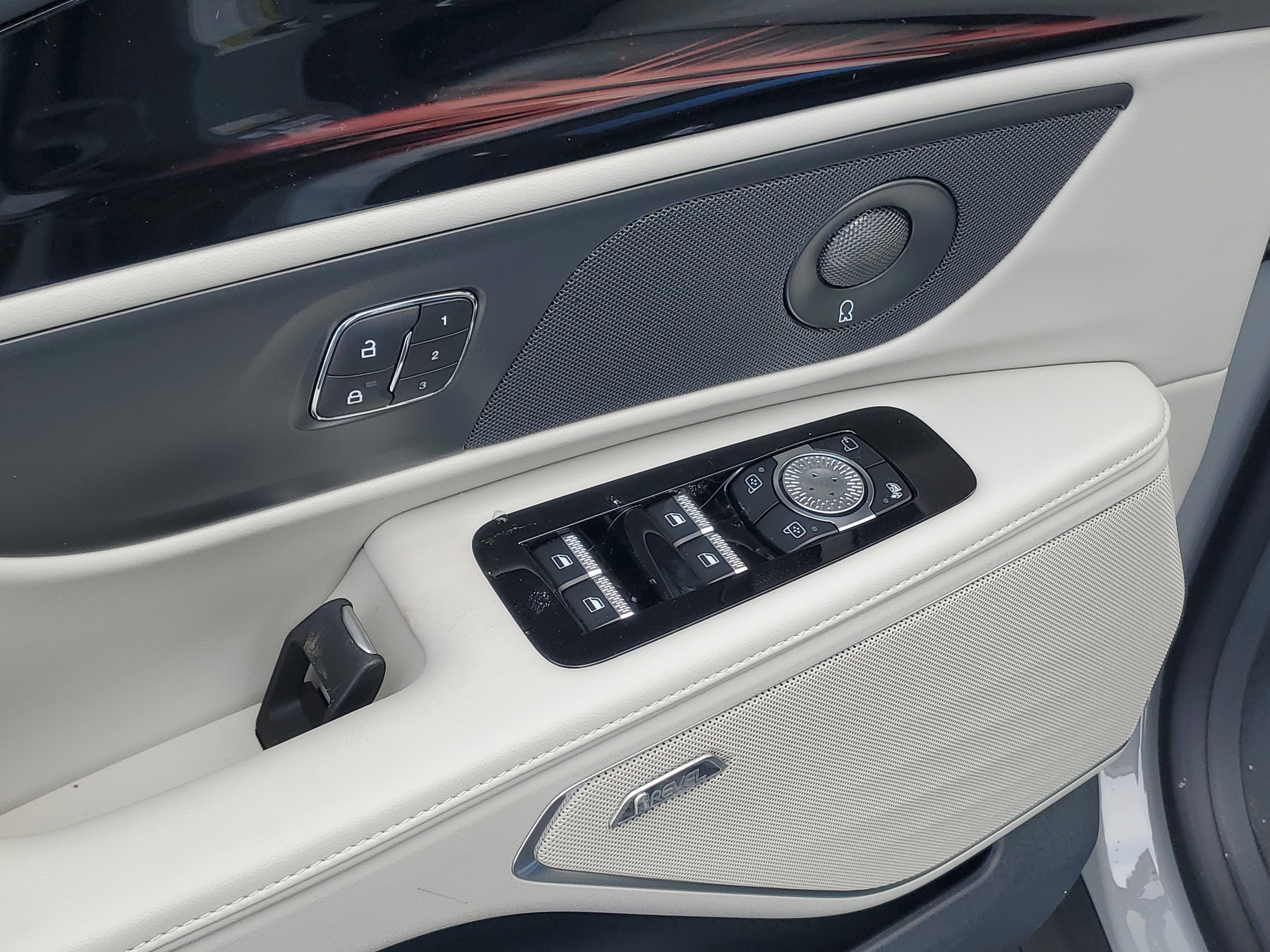 2026 Lincoln Nautilus Reserve Hybrid