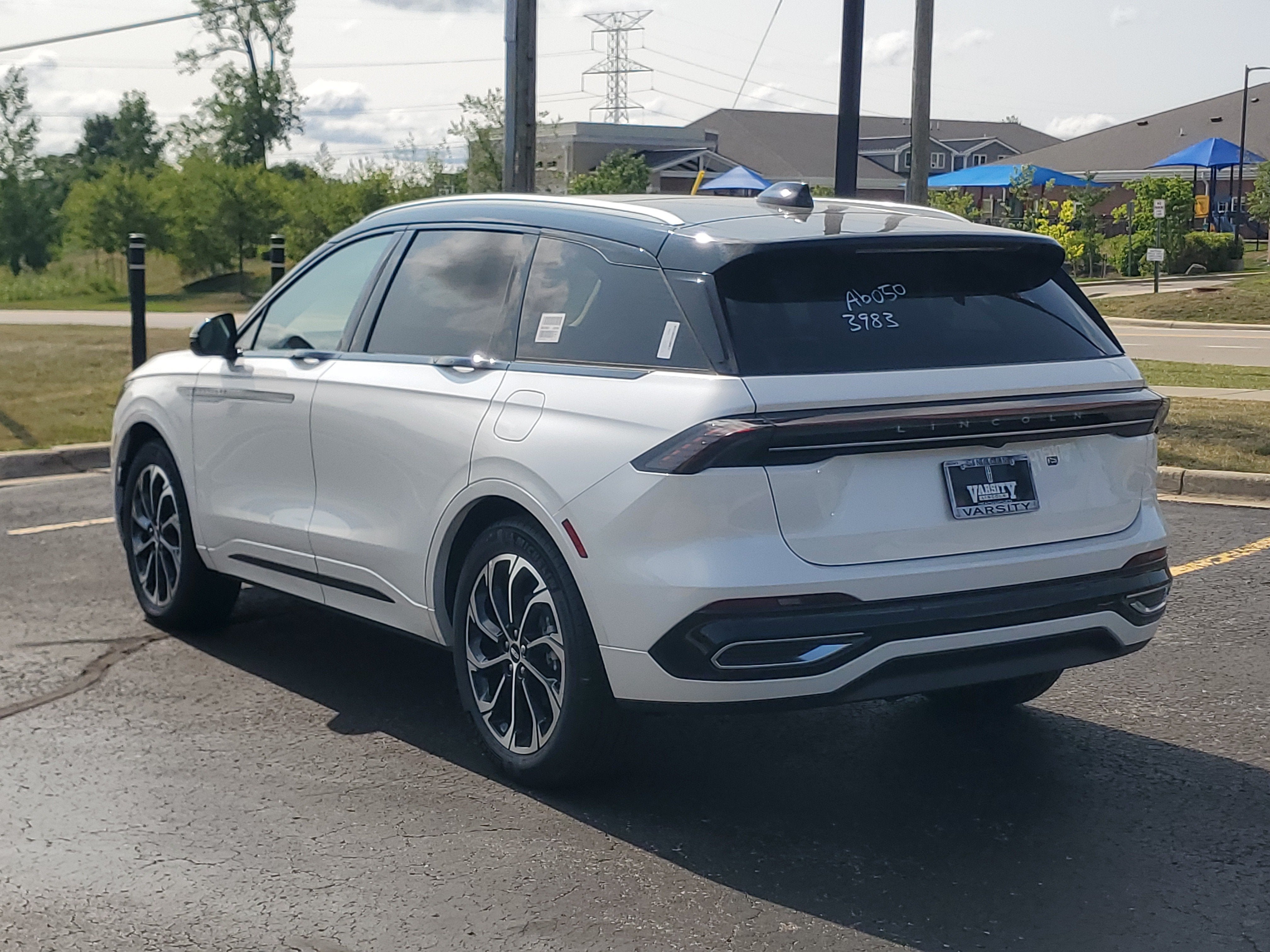 2026 Lincoln Nautilus Reserve Hybrid