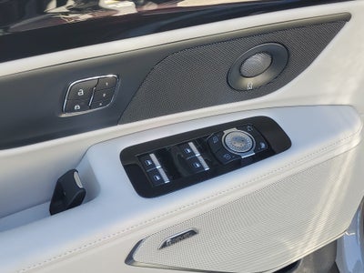 2026 Lincoln Nautilus Reserve Hybrid