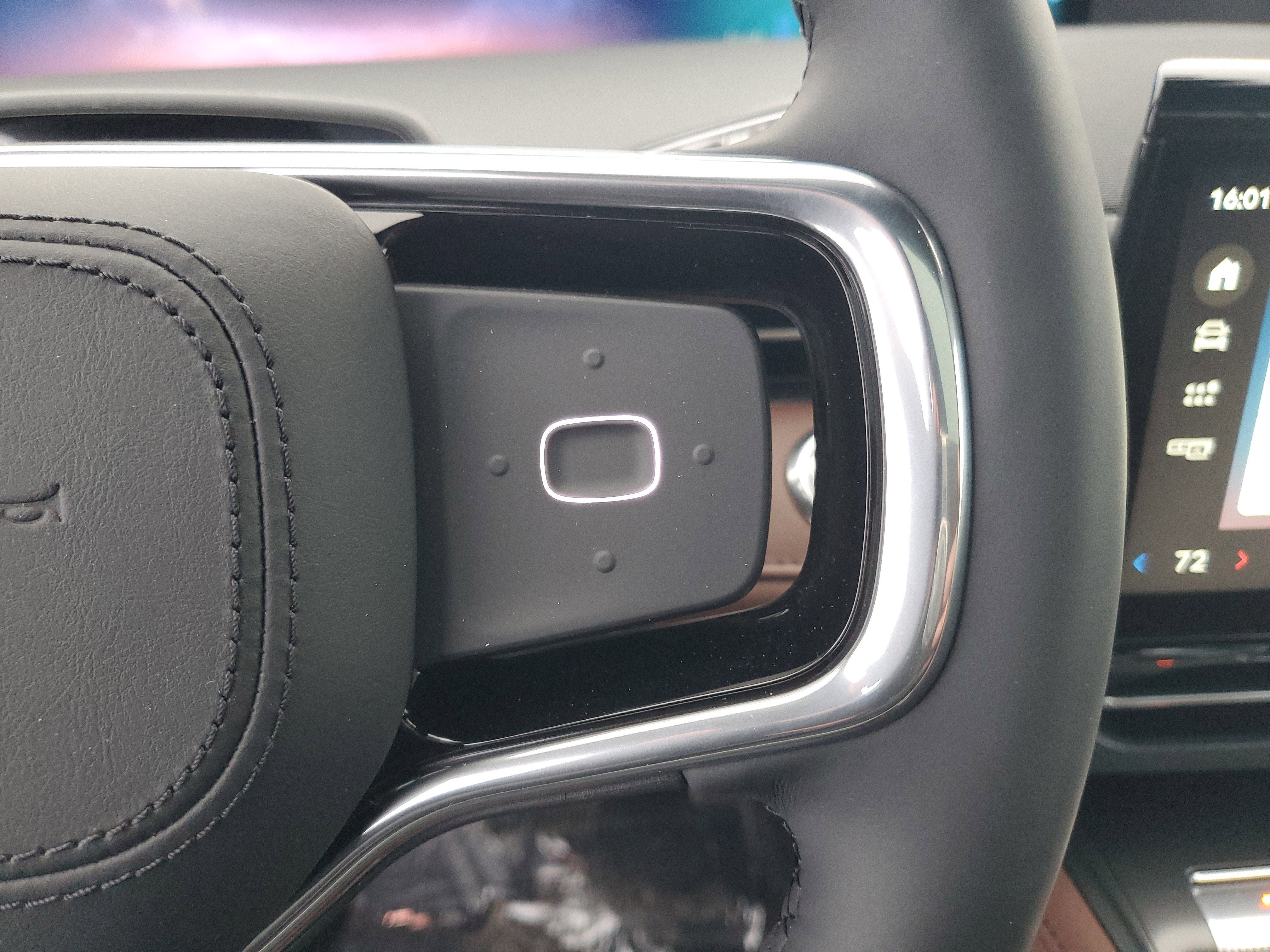 2026 Lincoln Nautilus Reserve Hybrid