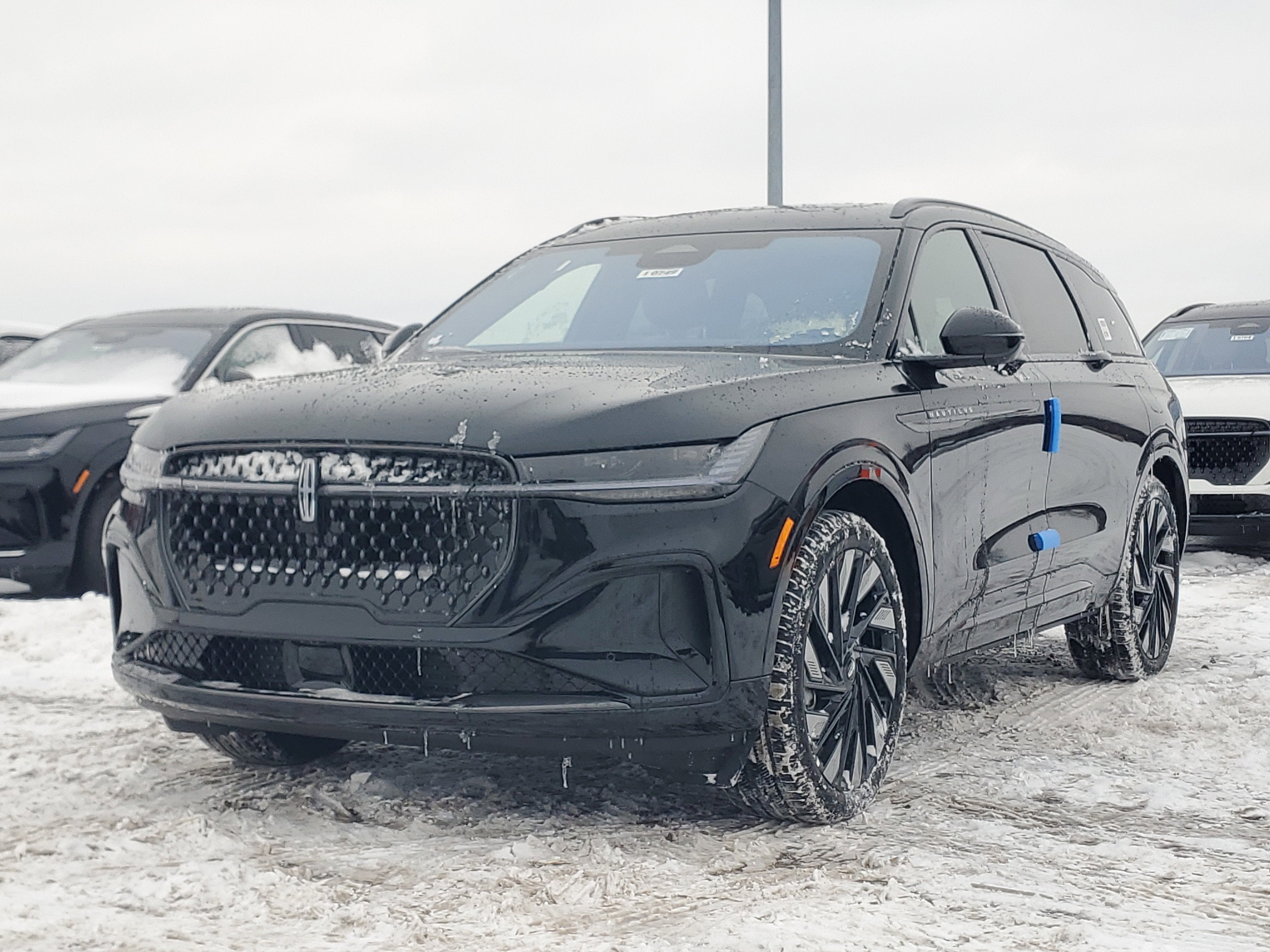 2026 Lincoln Nautilus Reserve Hybrid