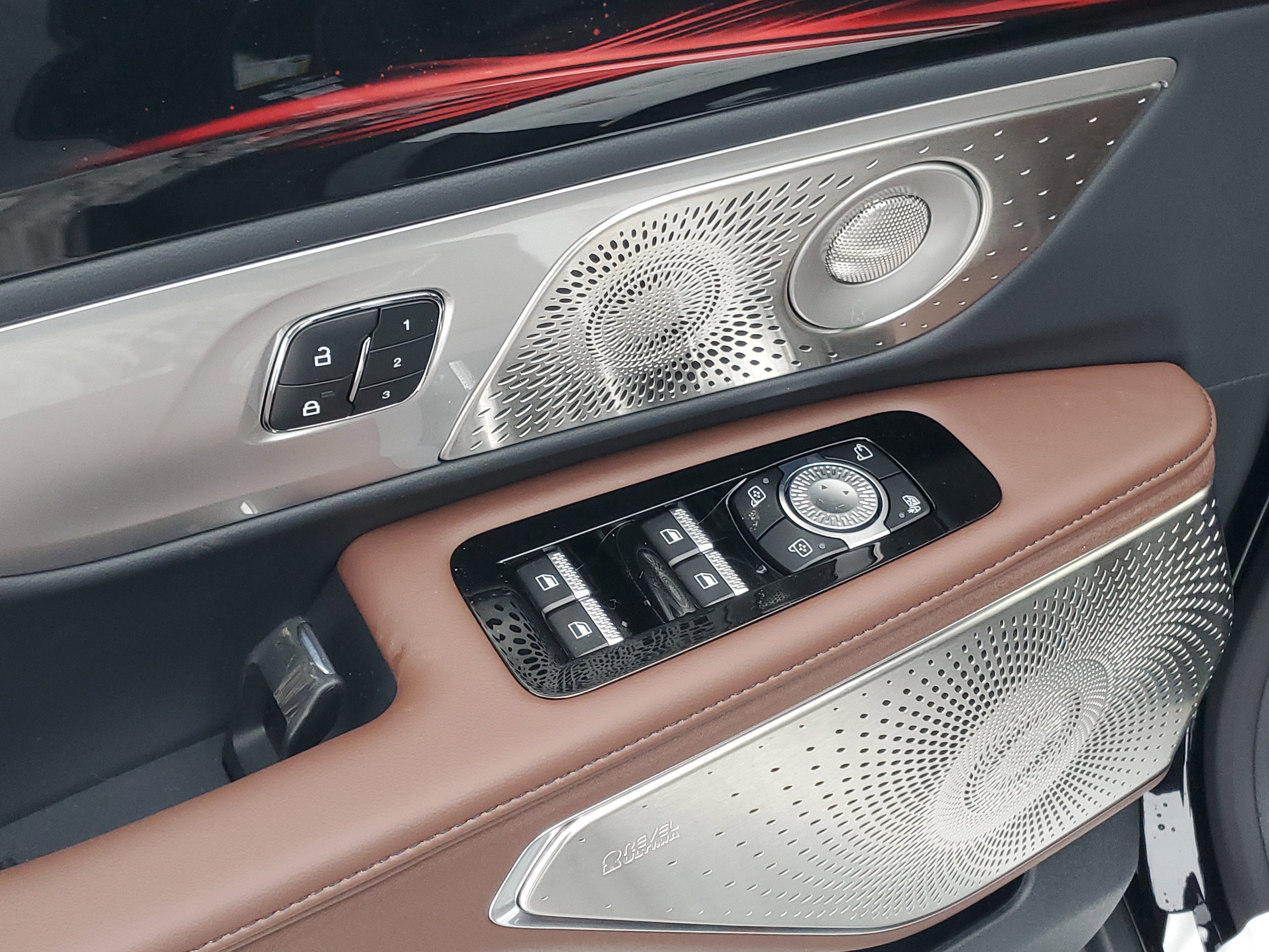 2026 Lincoln Nautilus Reserve Hybrid