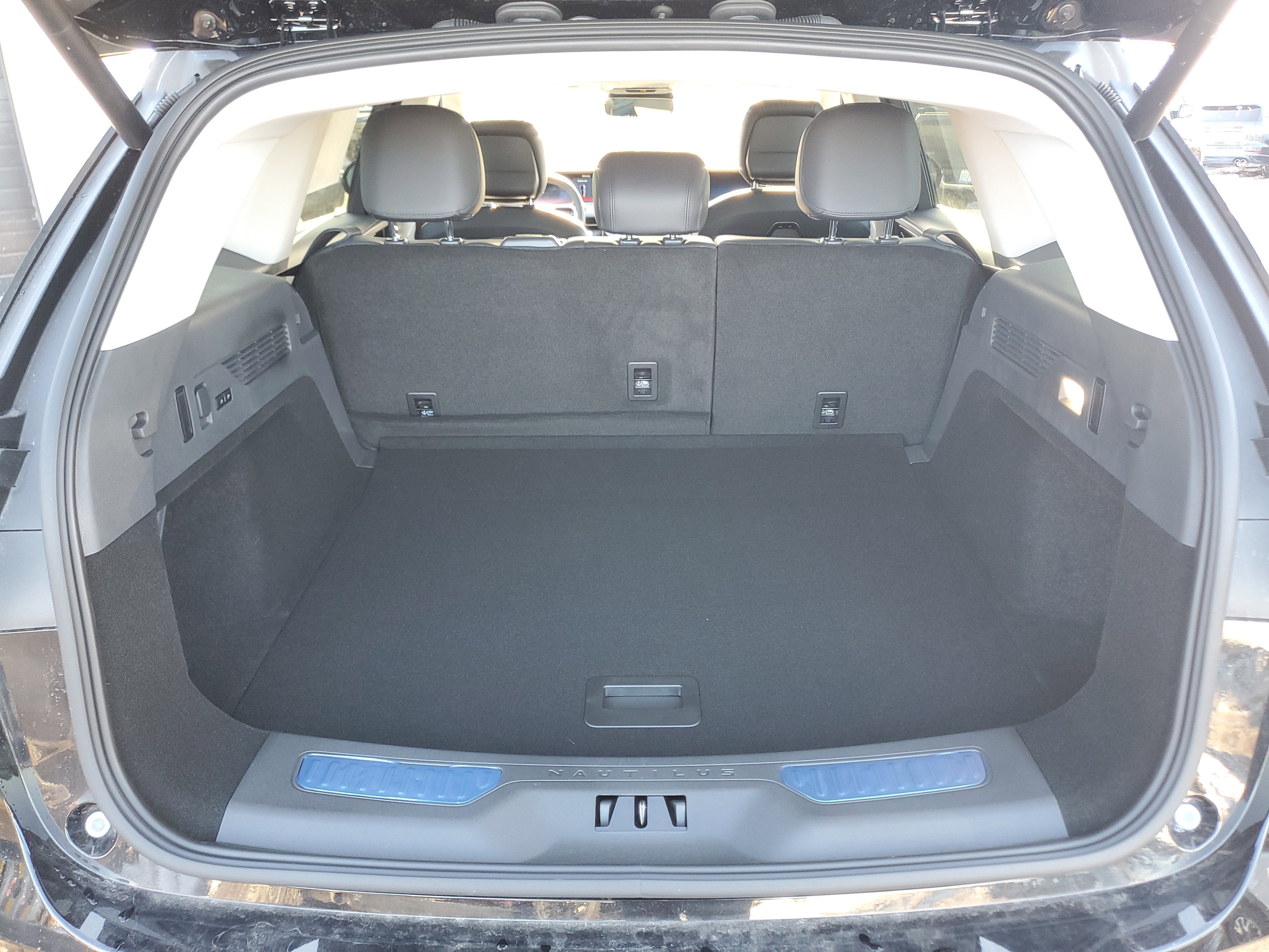 2026 Lincoln Nautilus Reserve Hybrid