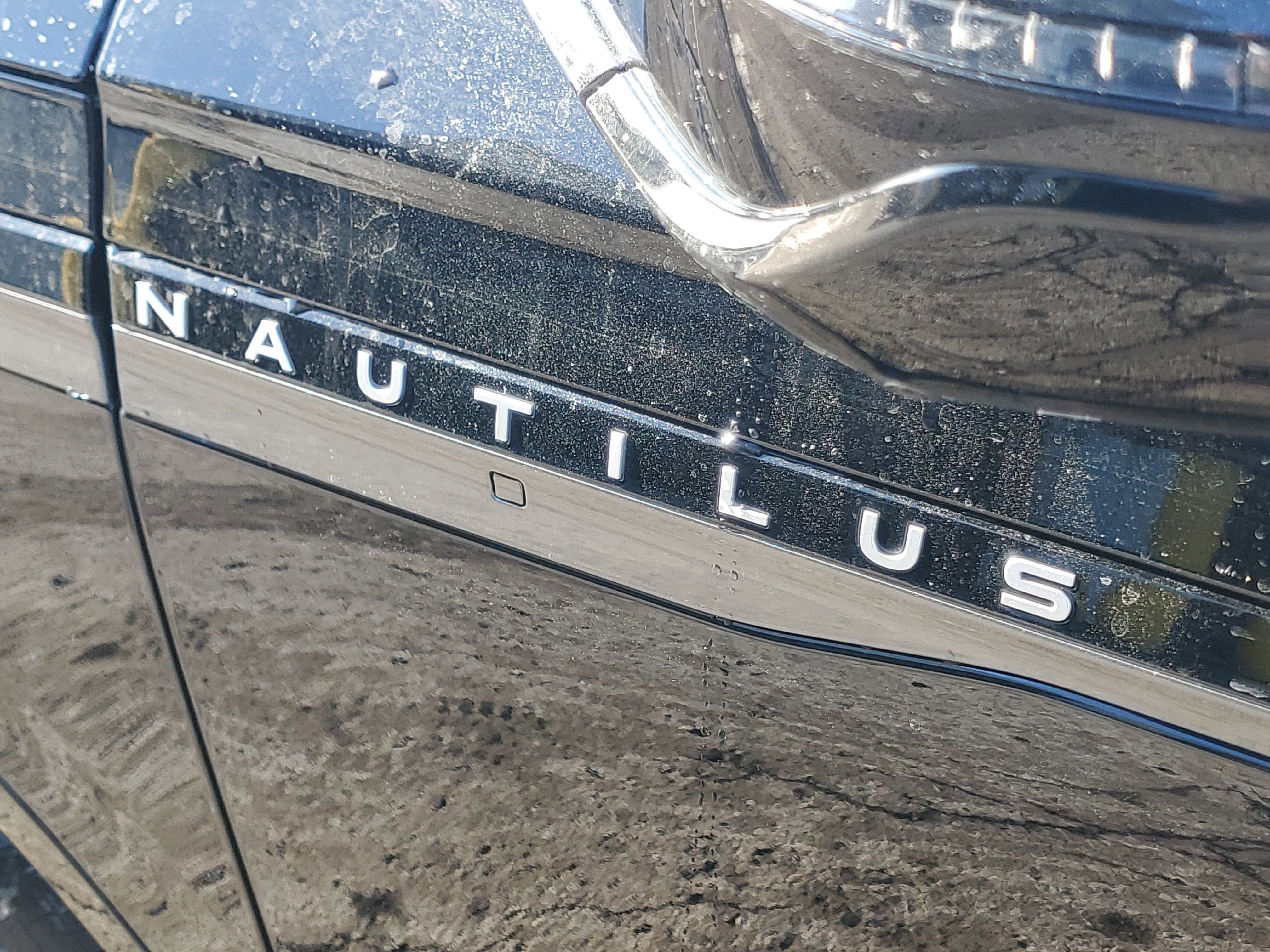 2026 Lincoln Nautilus Reserve Hybrid