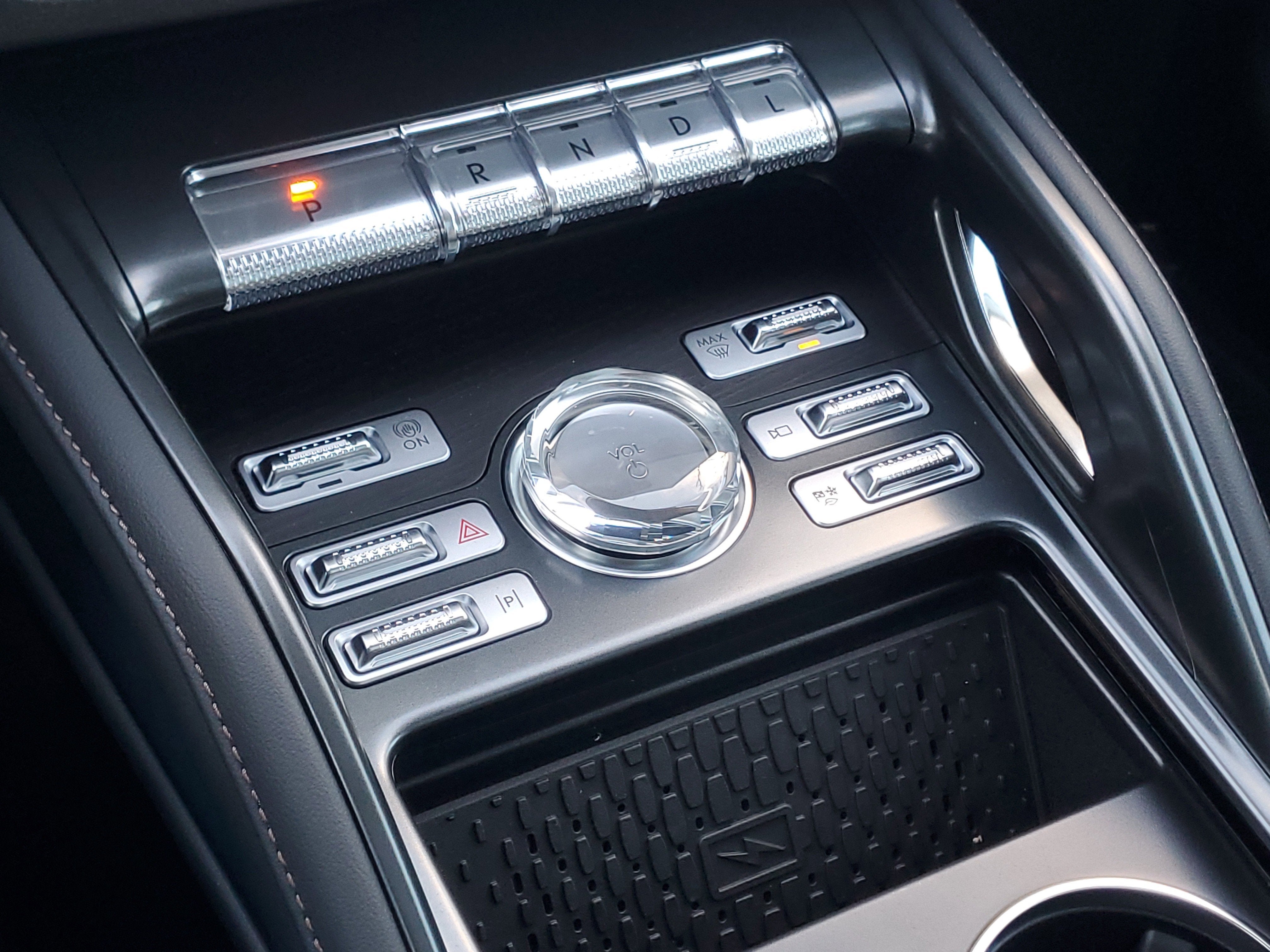 2026 Lincoln Nautilus Reserve Hybrid